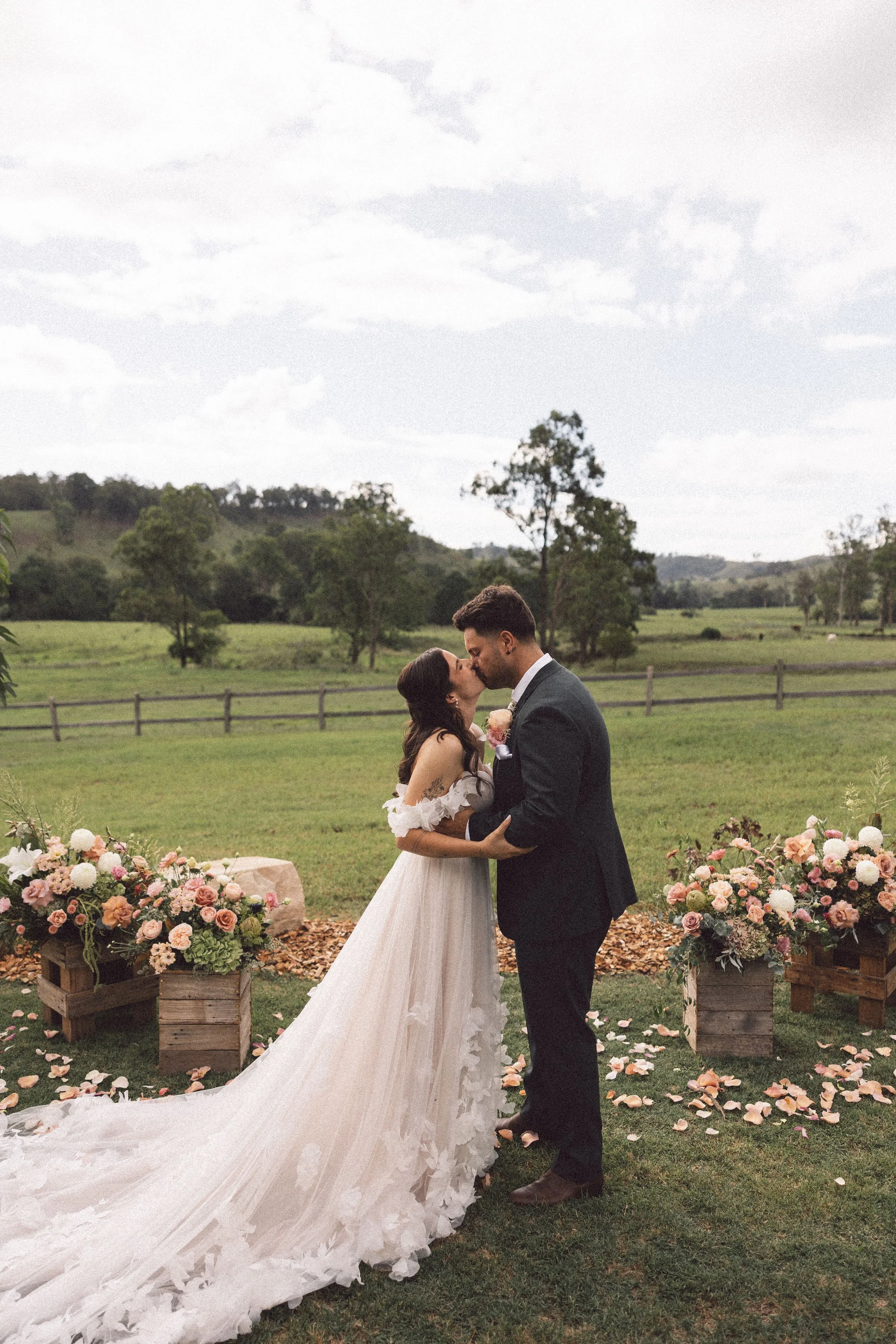 LeahZac-Elopement-WallaringaFarm-125.jpg