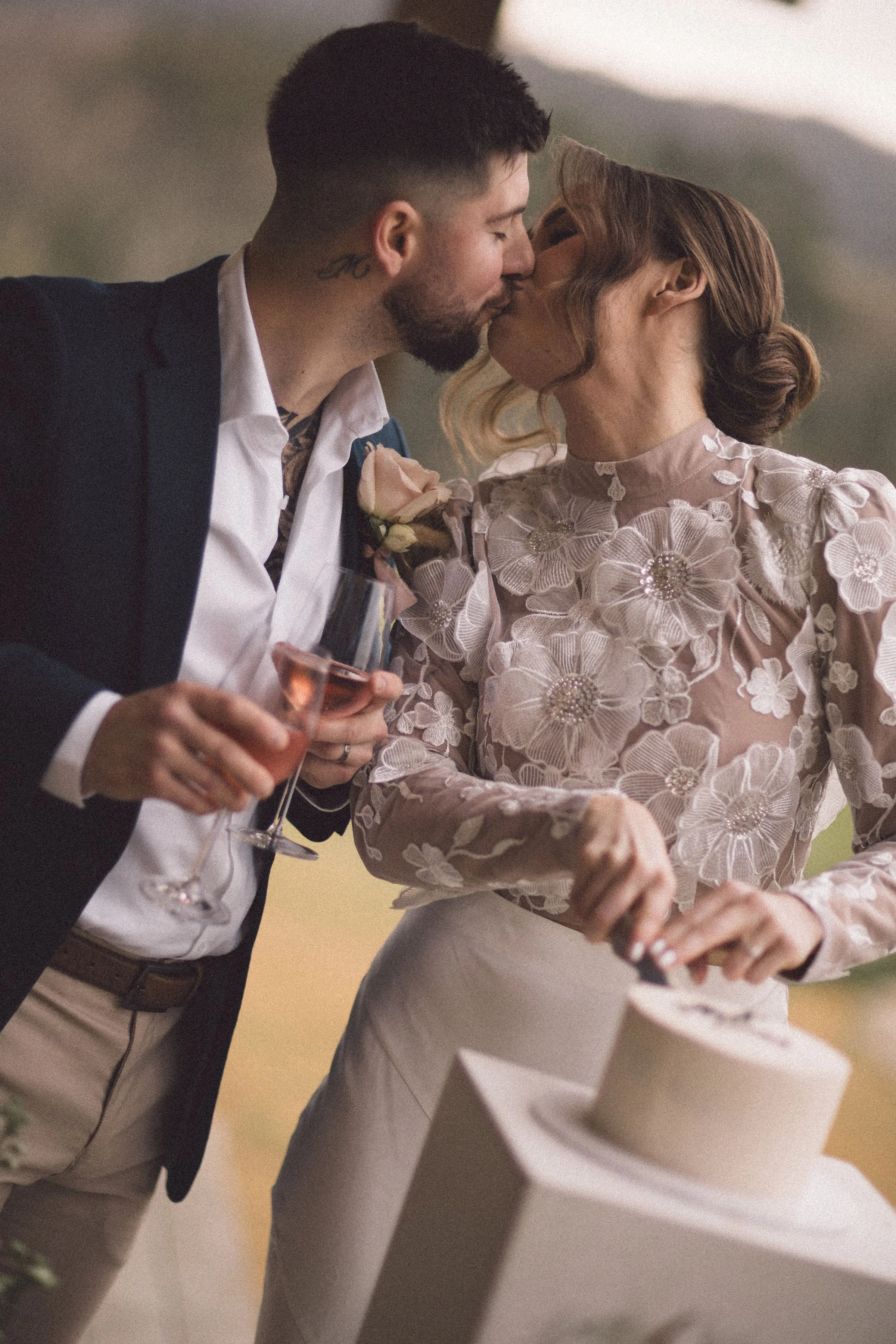 AlanaPerry-WeddingWallaringaFarm-194.jpg