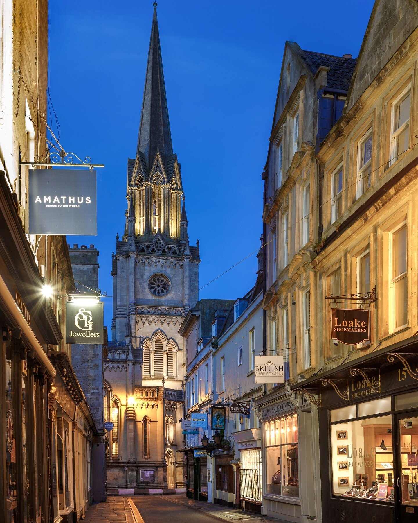 Bath at night is a time that it can feel like you have the entire place to yourself. It&rsquo;s one of those charming cities that looks equally beautiful by day and in the twilight.

Here&rsquo;s a wonderful place to explore and thankfully it&rsquo;s