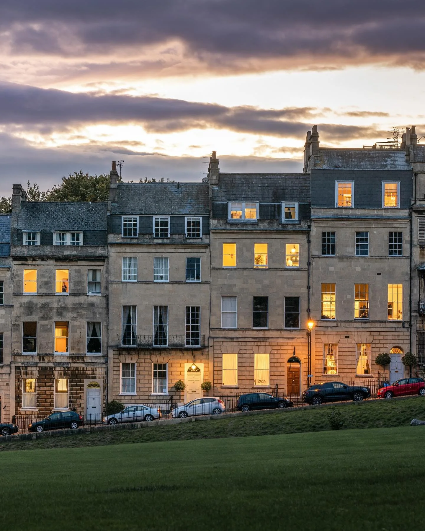 The nights are drawing in and doesn&rsquo;t Bath look incredible under these atmospheric skies?
Familiar streets transform into magical places when interior lights switch on, picking out windows and doorways - every home a hidden story inside.
Don&rs