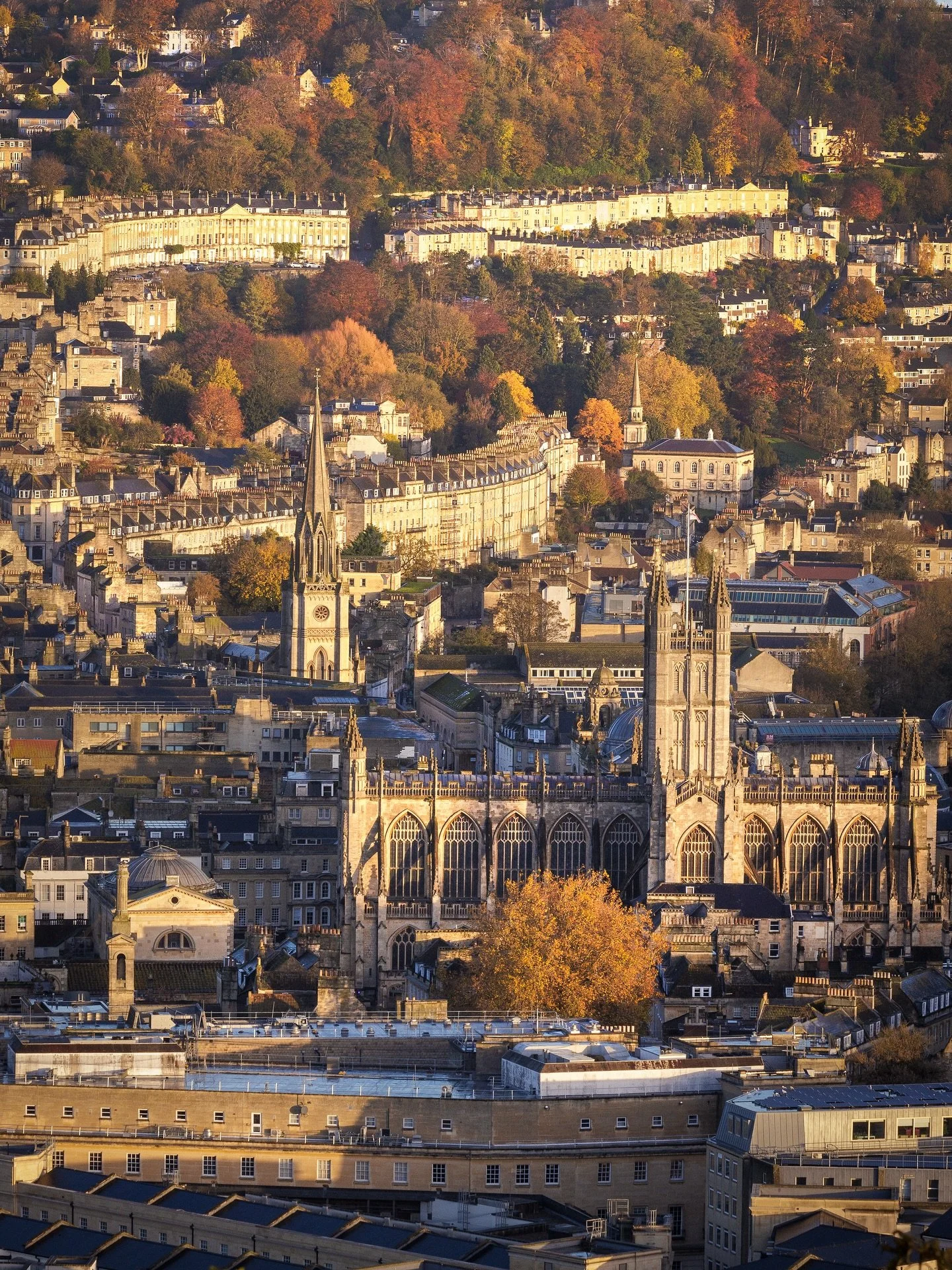 Hello Bath! Looking so incredible when the sun shines upon you!
The glowing autumn sunshine might have been in short supply this year, but here&rsquo;s a little reminder to show you all that when it&rsquo;s good, it&rsquo;s really good 🤩 

#autumnvi