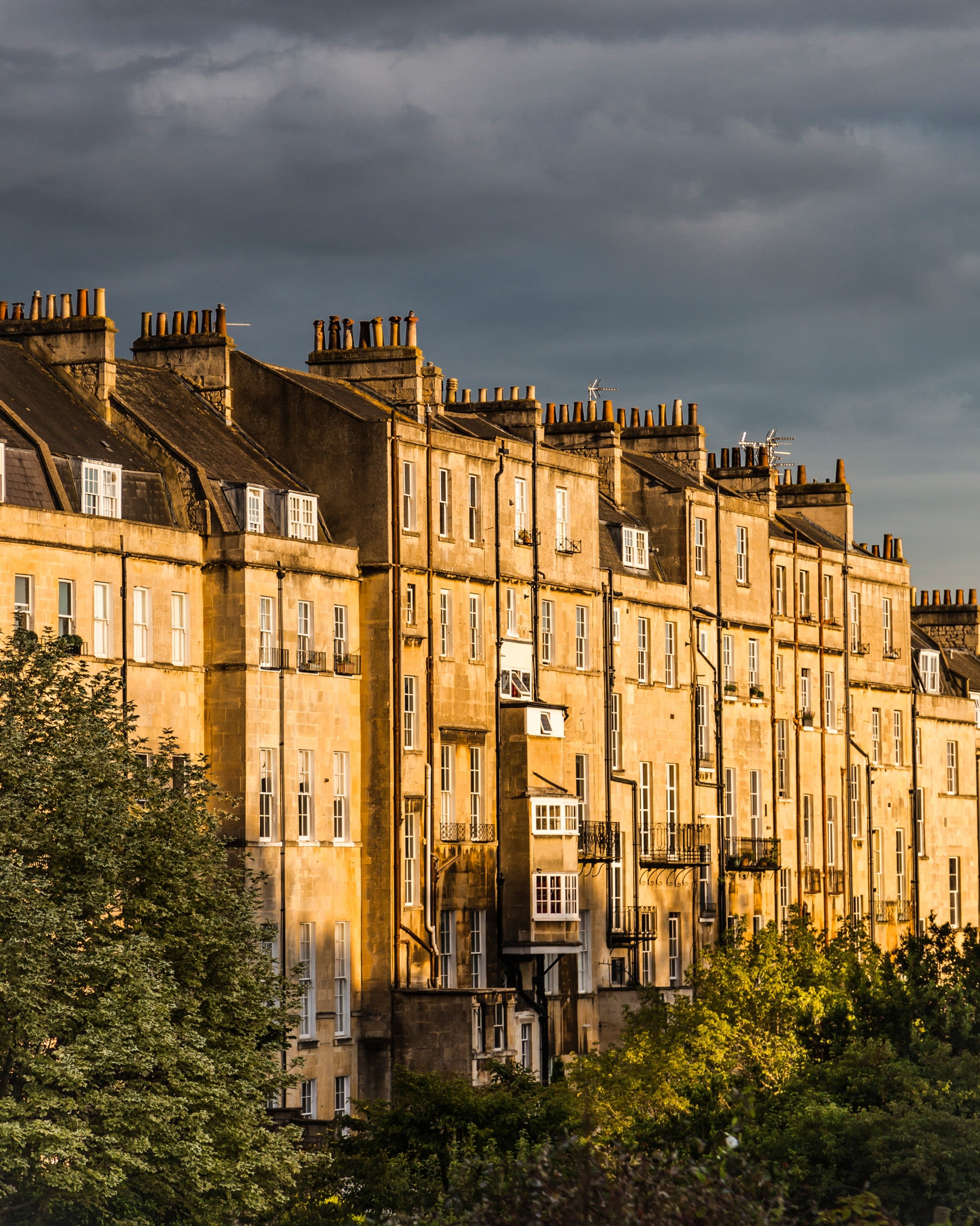 Last light in Bath.

When the sun puts on a show beneath a brooding sky even a city as beautiful as Bath becomes something else entirely. It&rsquo;s these fleeting moments of light that make all the difference.

❓Who can guess where this remarkable l