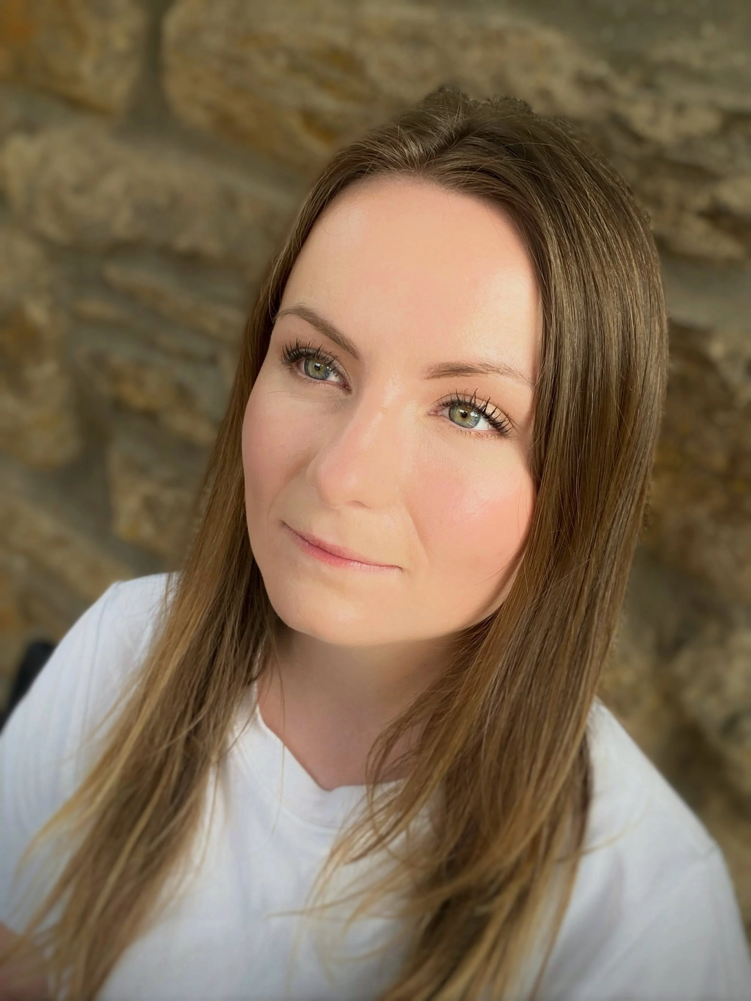 &ldquo;What if I don&rsquo;t normally wear makeup?&rdquo; 🤍

Don&rsquo;t worry - I&rsquo;ve got you covered.

If you&rsquo;re someone who rarely wears makeup, even a little can feel like a lot. My approach is always to make you feel like the very be