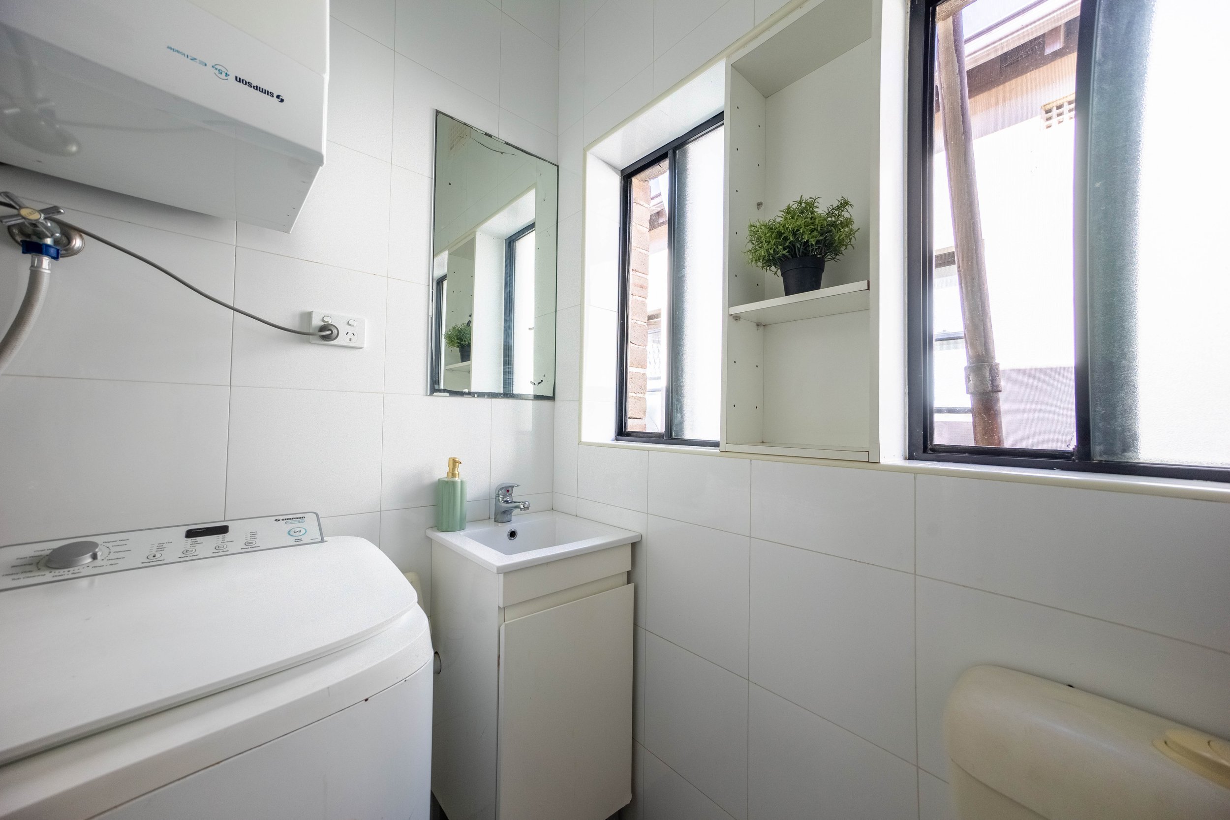 UNIT 3 191 BONDI RD-6.jpg