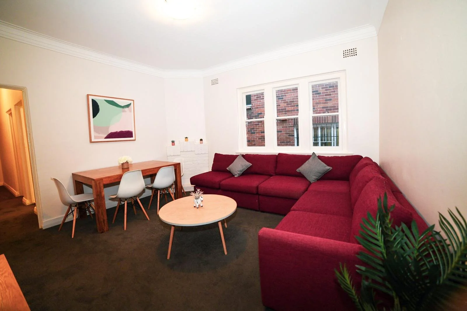 1  7:137 Bronte Rd.jpg