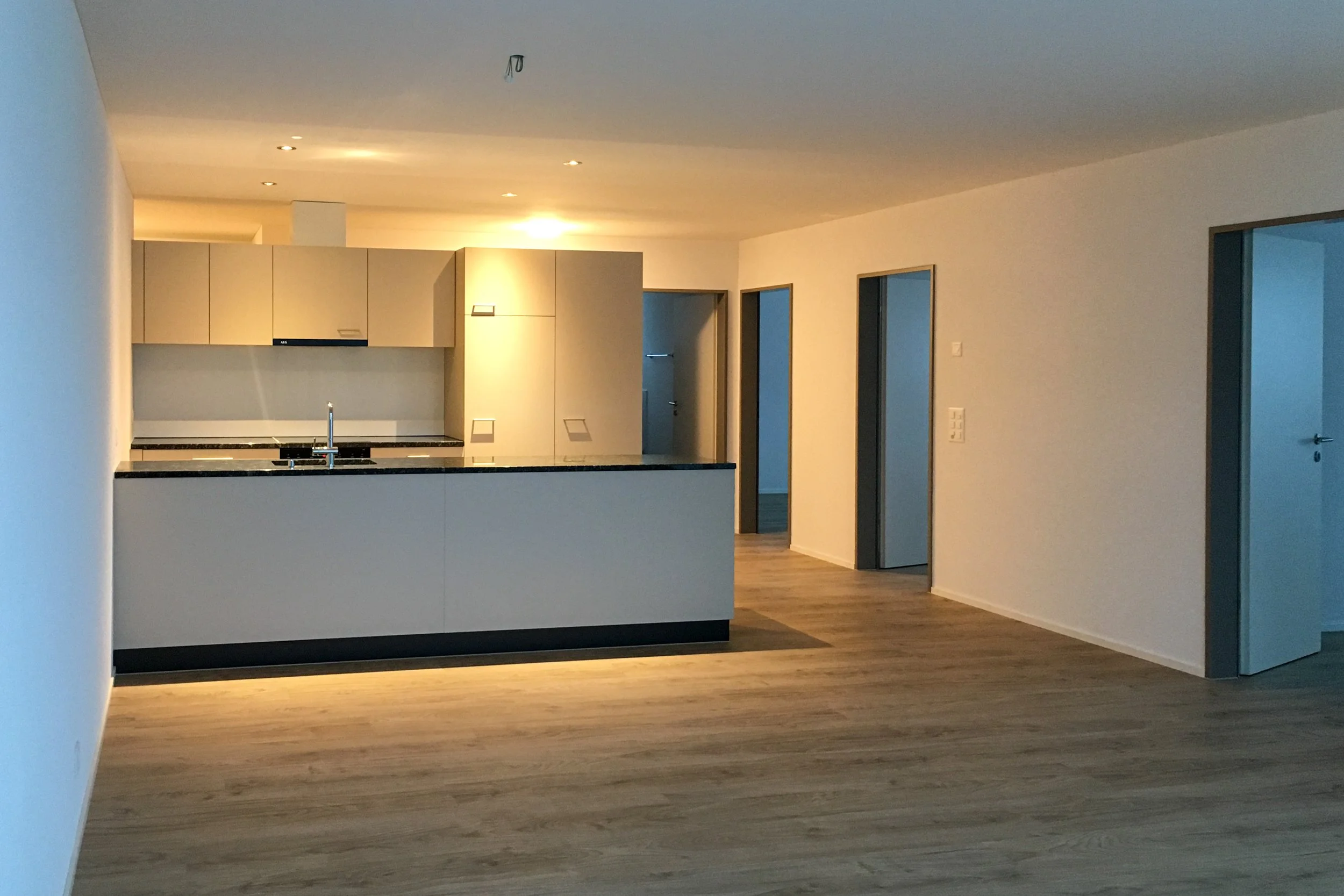 St.Urbanstrasse_Küche hor..JPG