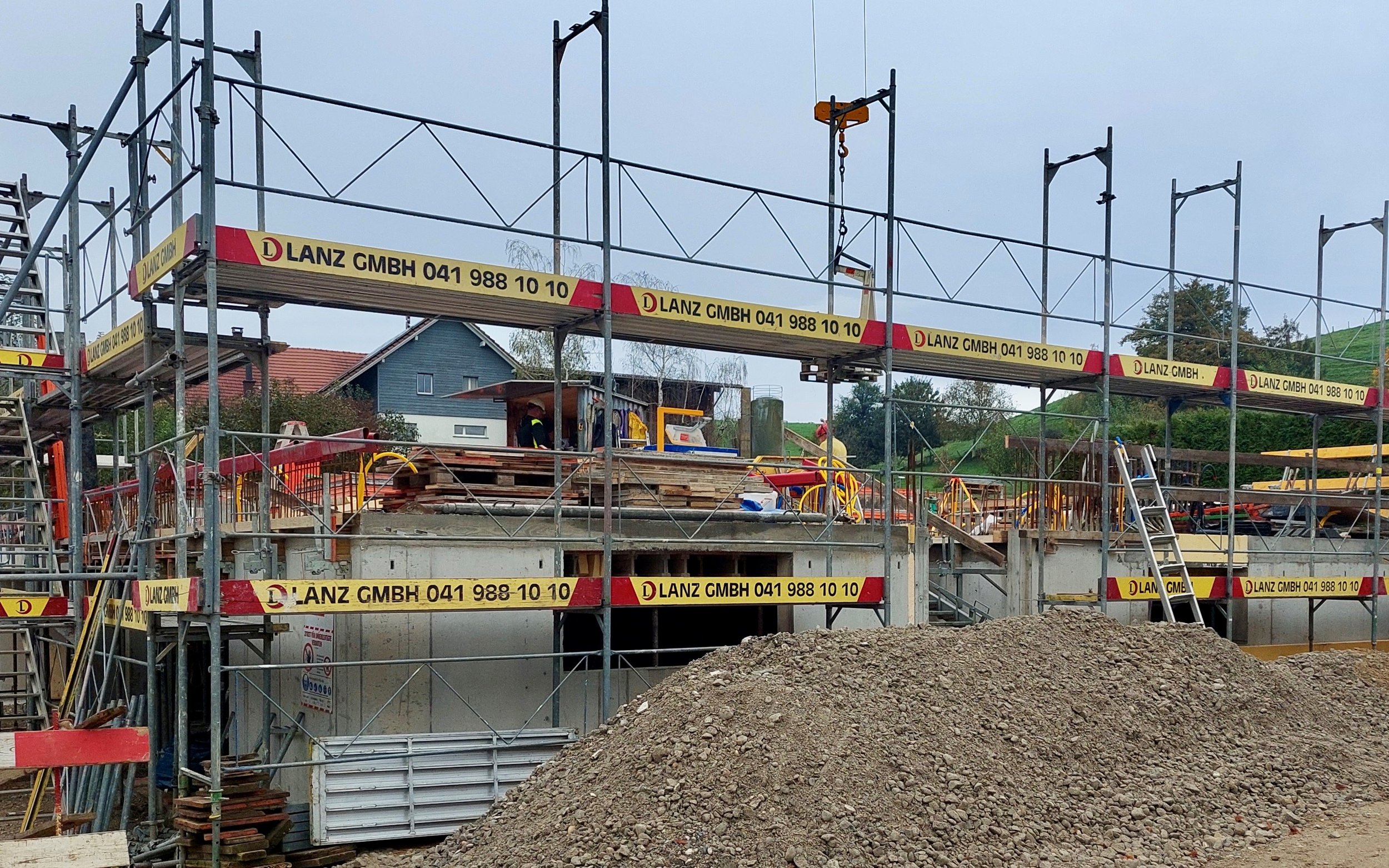 24_3FH Roggliswil_Decke UG.jpg