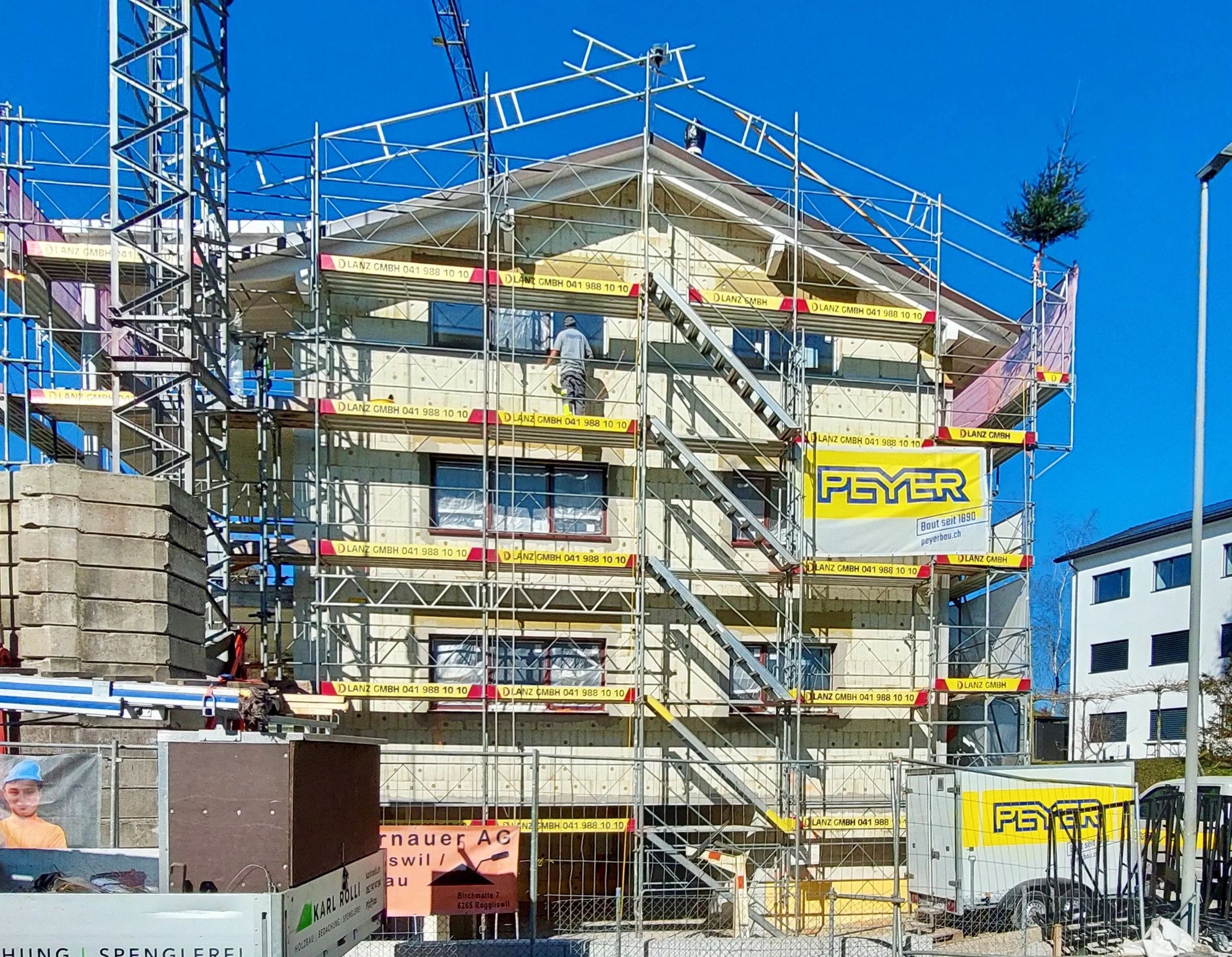 24_3FH_Roggliswil_Aussendämmung.jpg