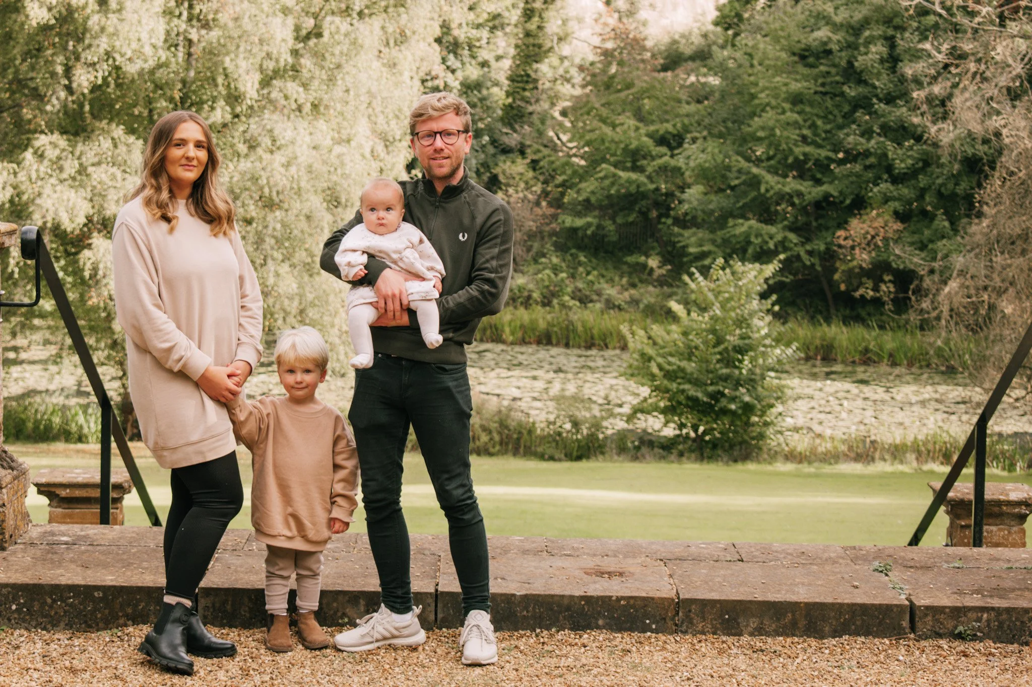 Stratfordfamily_oct22-9.jpg