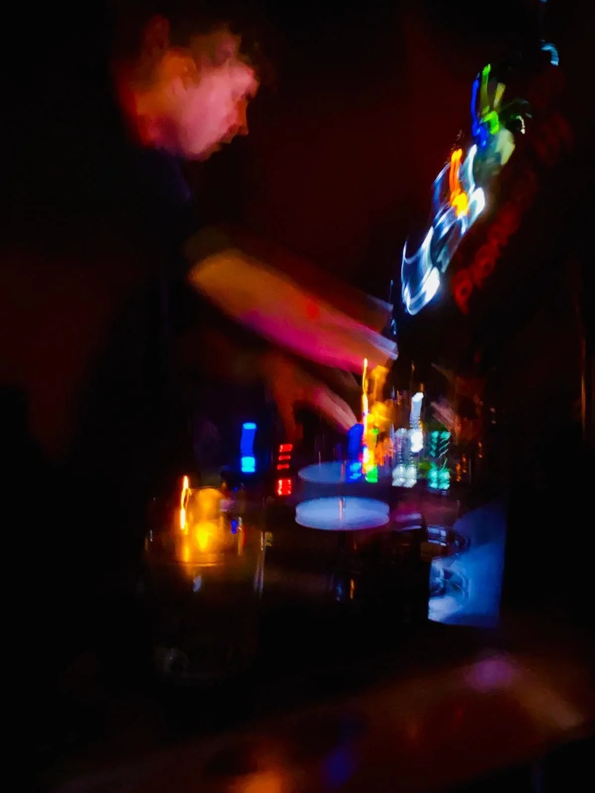 Friday Selector: Hotel Dansefield (DJ)