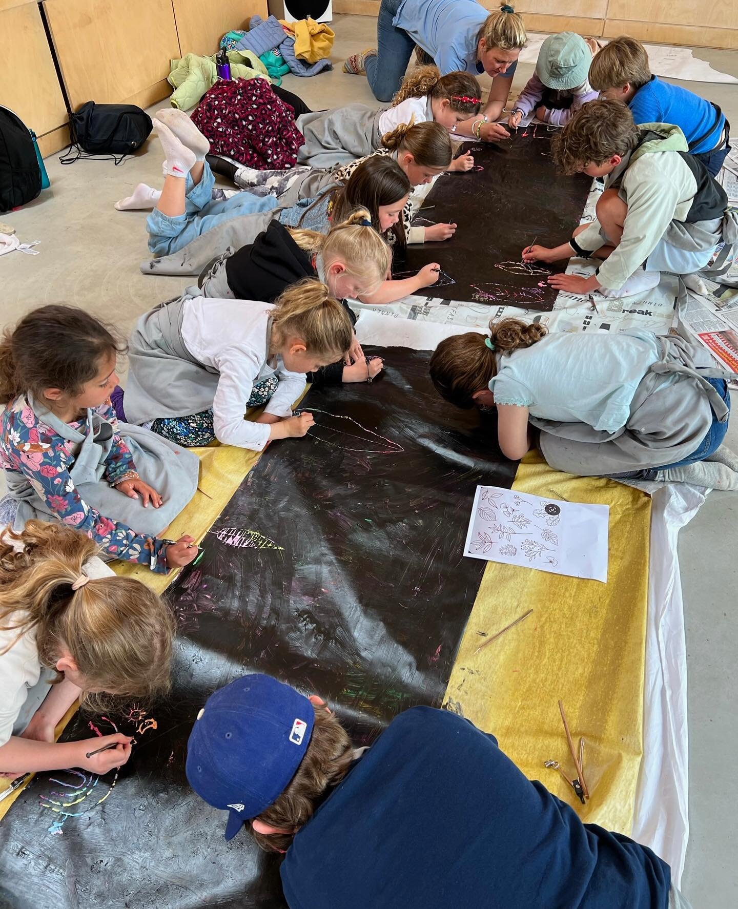 We are beyond excited to share that our summer school with @rockpaperscissorsbrand will start next week 🤩 

If you have little humans that love getting creative and crafty, then this summer school is perfect for them! 🎨

Don't miss out on this uniq