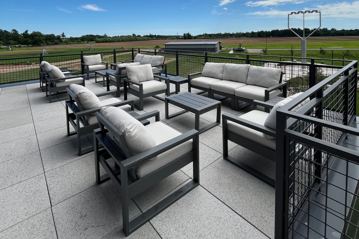 Observation Deck Lounge.png