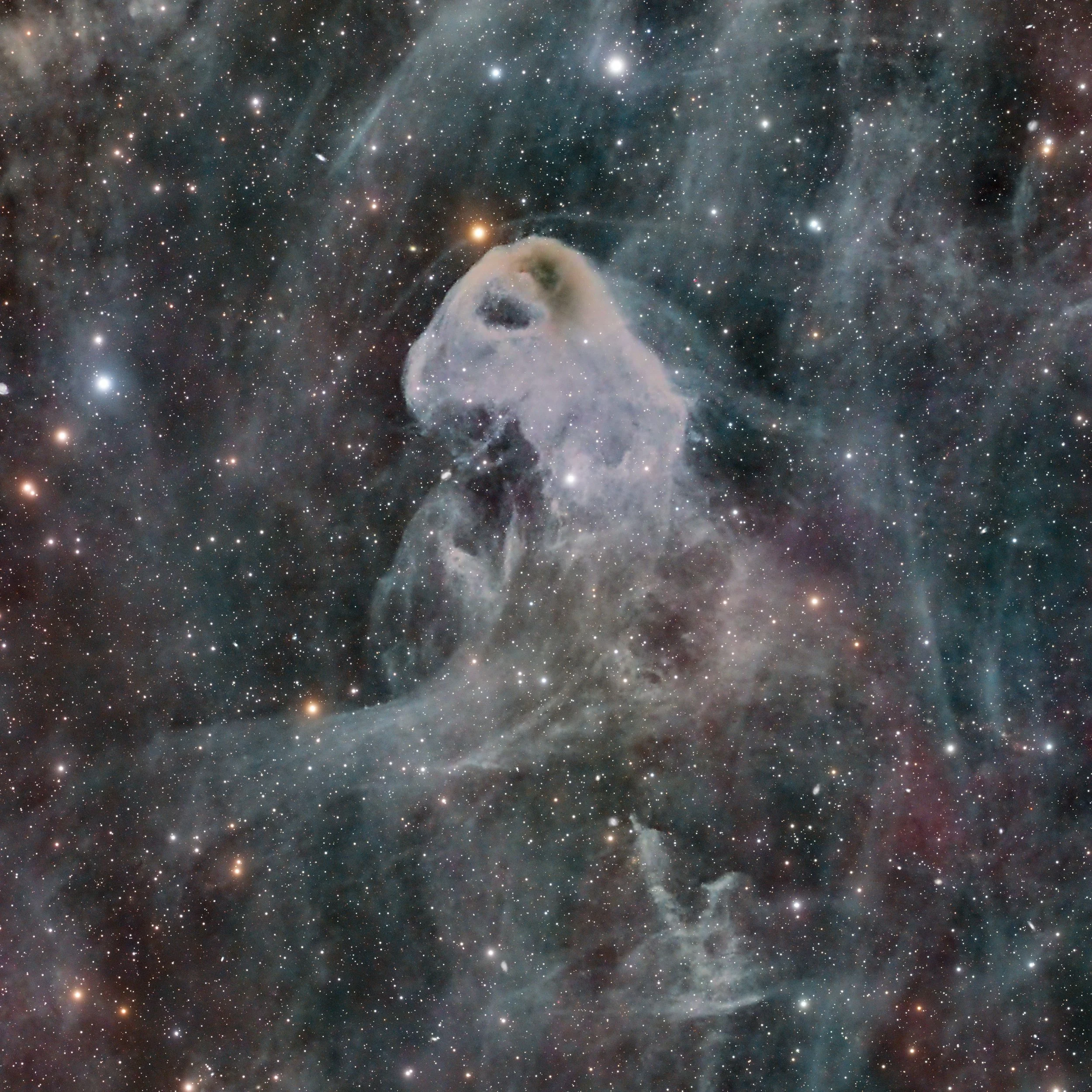 LBN 777 – Vulture Head Nebula – captured with a Sky-Watcher Esprit 100 at f/4.12 with ASI2600MM Pro camera and LRGBH filters. Image by Cosmic Captures