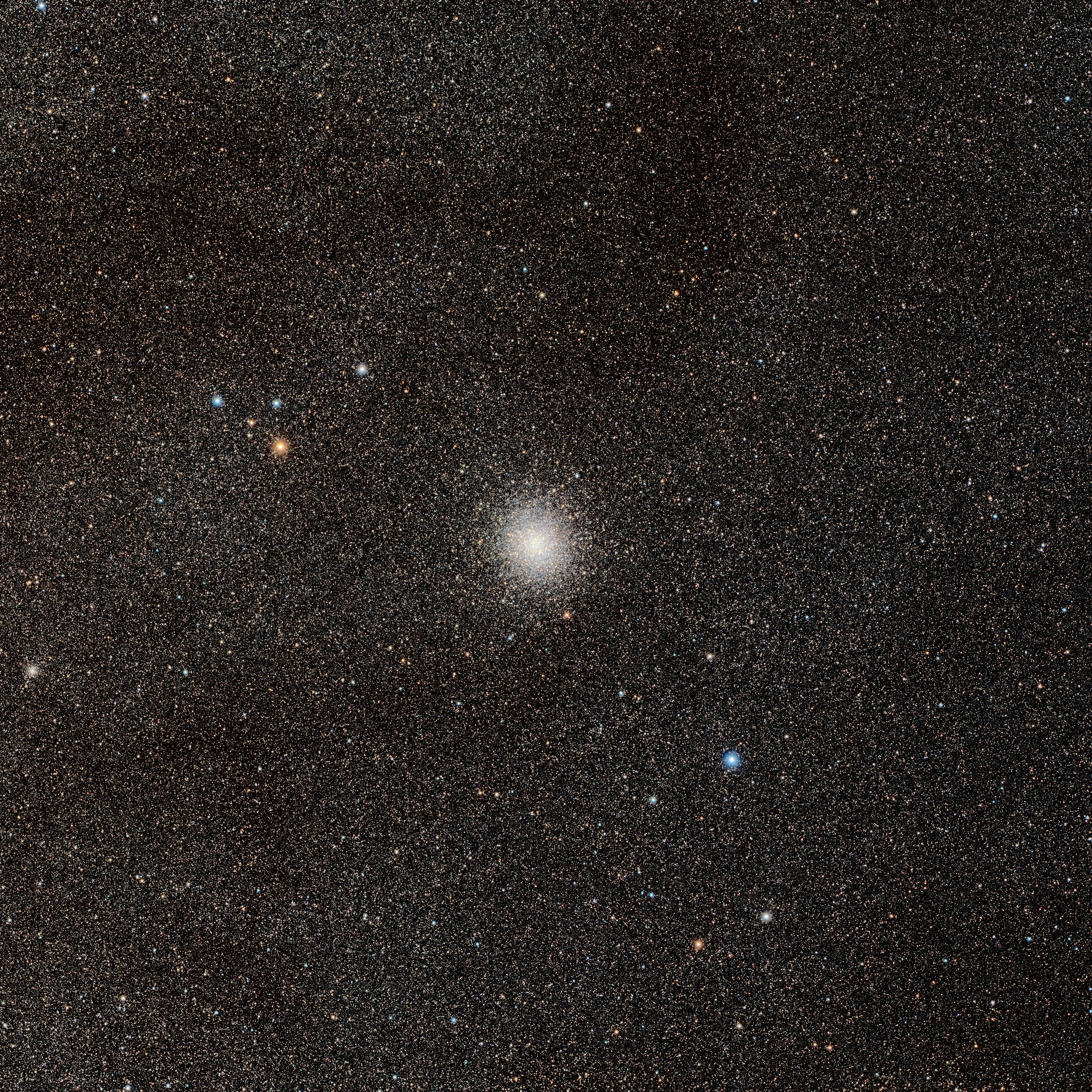 M22 – captured with a Sky-Watcher Esprit 100 at f/4.12 with ASI2600MM Pro camera and LRGB filters. Image by Cosmic Captures