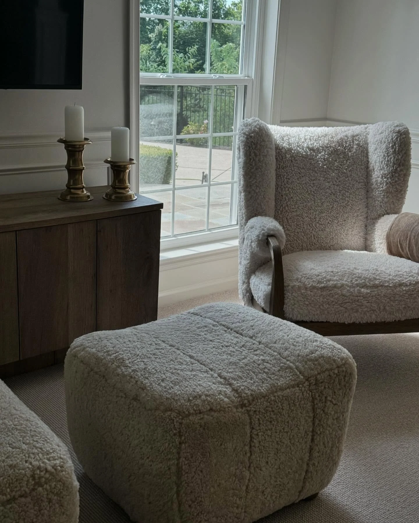 Install Day at our Gulph Mills Project! After months of planning, it is so exciting to see this space come to life with thoughtfully selected furnishings. Up next, a few more furniture deliveries, custom window treatments, accessories and finishing t