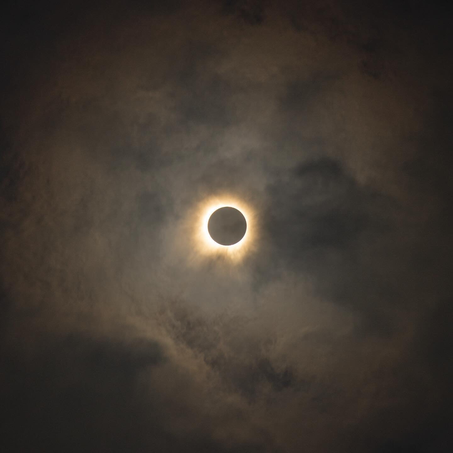 What an unforgettable day to get to see the solar eclipse with some of my favorite people. Did you get to see it?

#solareclipse #totaleclipse2024 #solareclipse2024