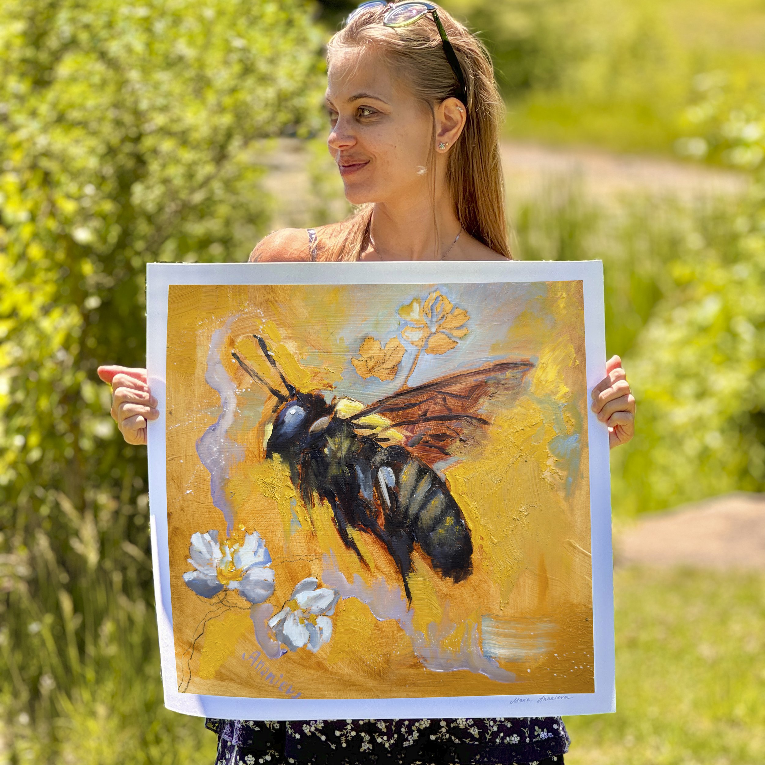 Pollinator bee 20x20.jpg