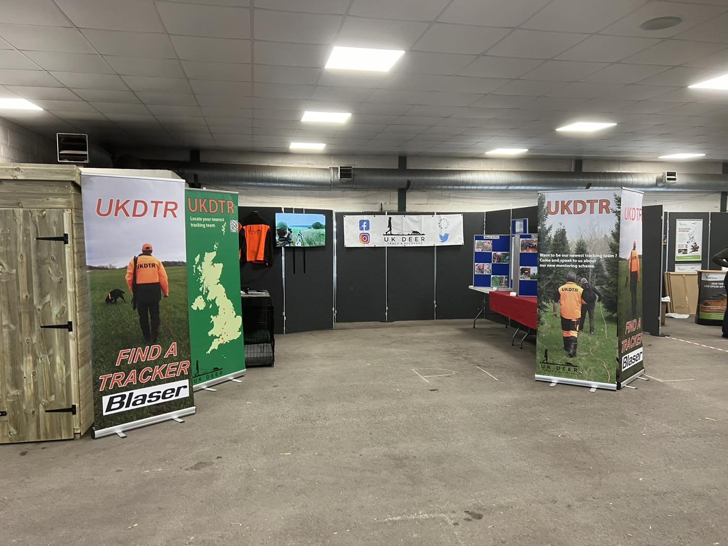 Few more pics from The Stalking Show and what we at UKDTR can only say has been another fantastic show..👌👌
We would like to thank all those people that continue to support us and the service we provide.. 
To all those people that visited the stand 