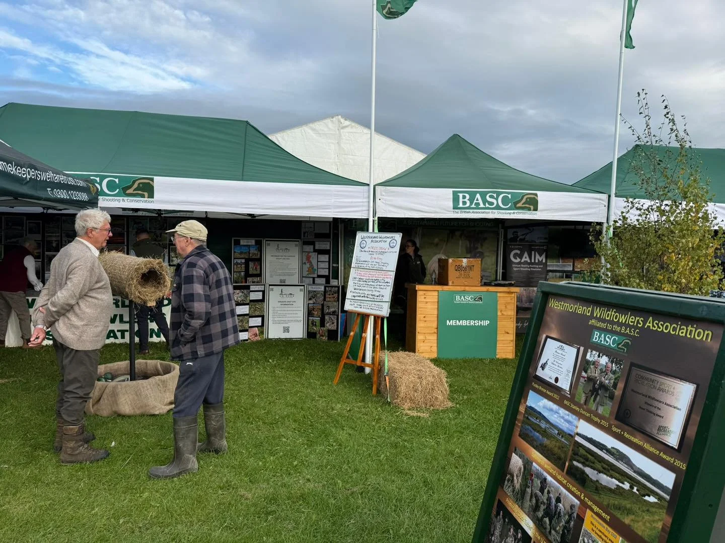Heading to West Moreland show over the next couple of days..

https://westmorlandshow.co.uk/

UKDTR and local UKDTR tracking teams will be there ..🦌🐕
You can find us in the BASC tent ..
You can also find out what the BASC has to offer 😊😊
Pop in a