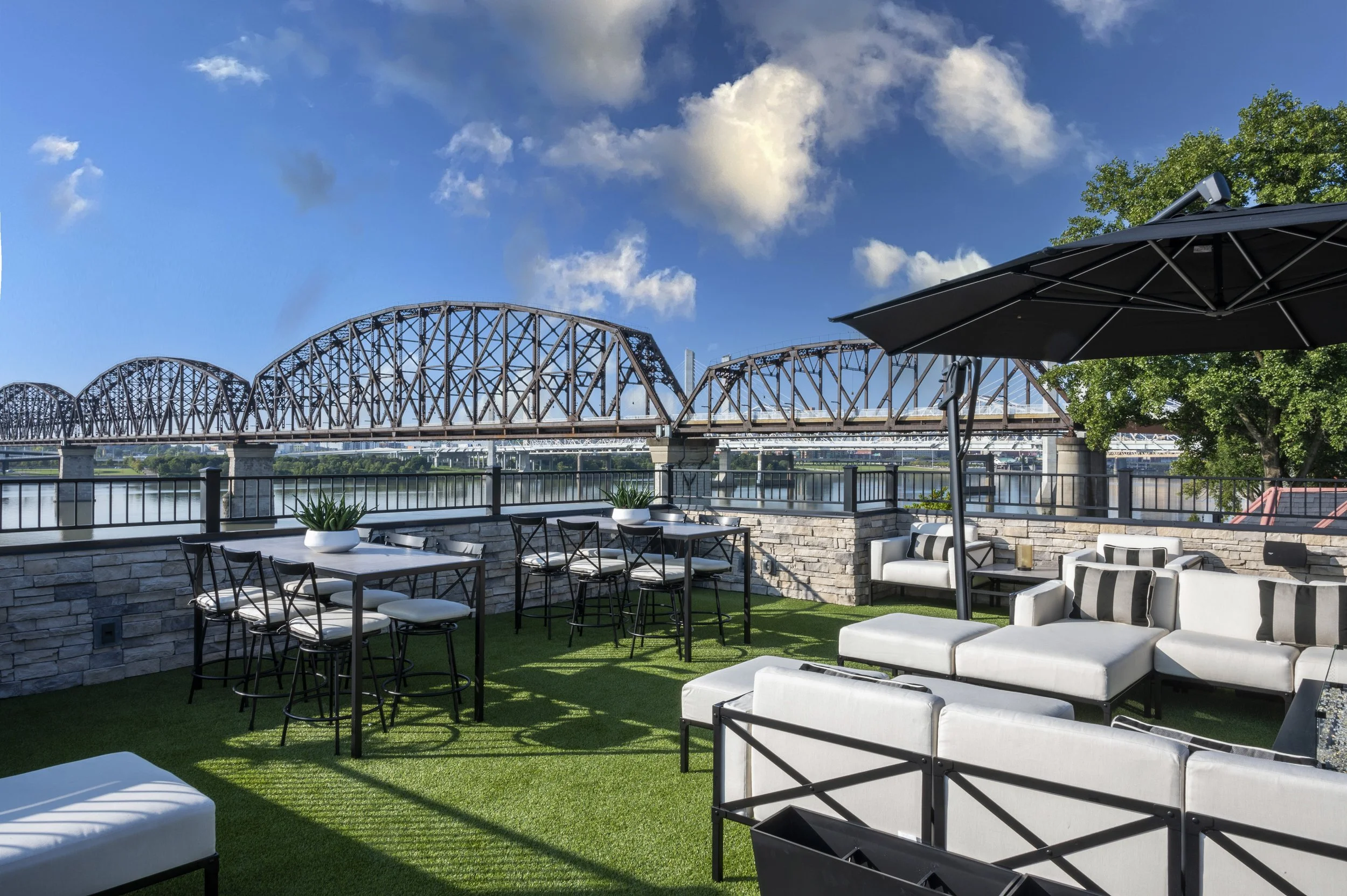 LLA riverside007.JPG