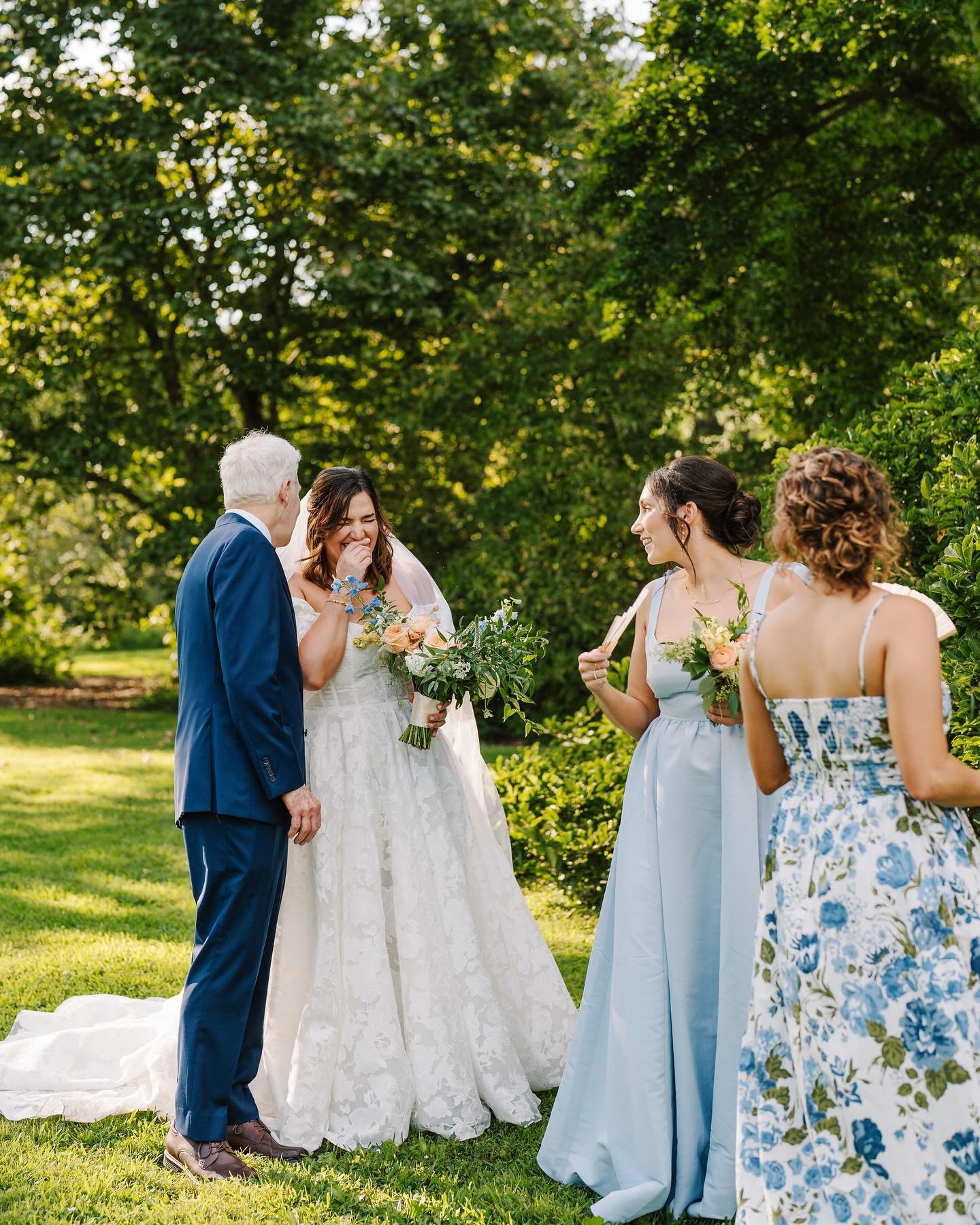We always talk about the cute moments just before the ceremony. These are some of those. Whether you do a first look or not, these moments are always special 🥹

#phillyweddingphotographer #phillyweddingphotographers #phillywedding #philadelphiaweddi