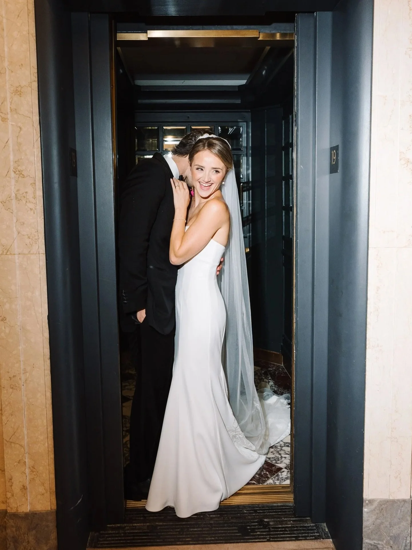 We&rsquo;ll never get tired of photographing days that feel like this✨

Couple: @_taylorjacobs @cole_sutliff  Photography:&nbsp;@peaberryphoto
Venue: @cescaphe @thebellevuephiladelphia 
Content Creator: @currently.candid  Hair+ Makeup: @jm.and.compan