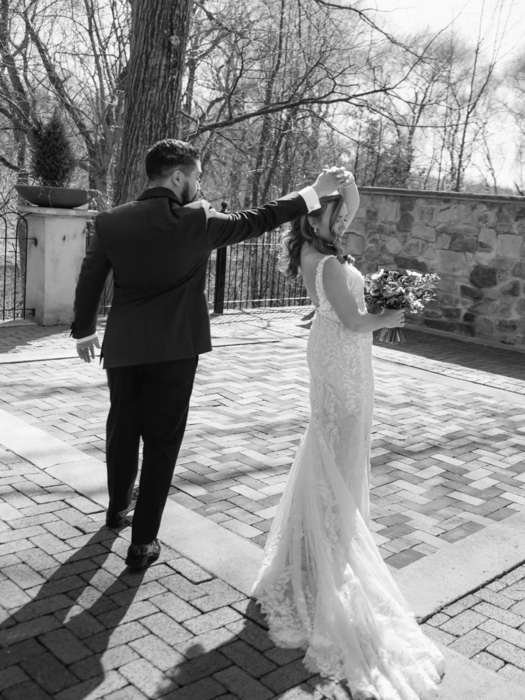 A few of our favorite moments with Erin + Alex in black and white 🥹🖤🤍
 
Beautiful Bride: @erin.o.houston 
Venue: @hotelduvillage 
DJ: @baselinep 
Florals + Day-of Coordinator: @kindred_florals 
Hair + Makeup: @truebeautymarks 
Furniture Rentals: @