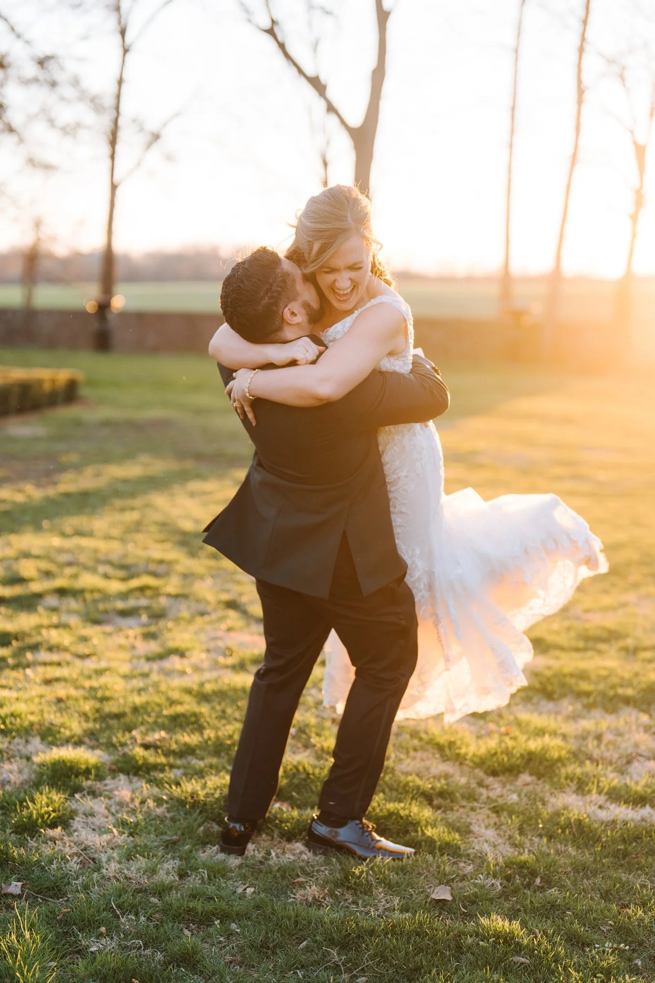 Spring Wedding at Hotel du Village, New Hope 