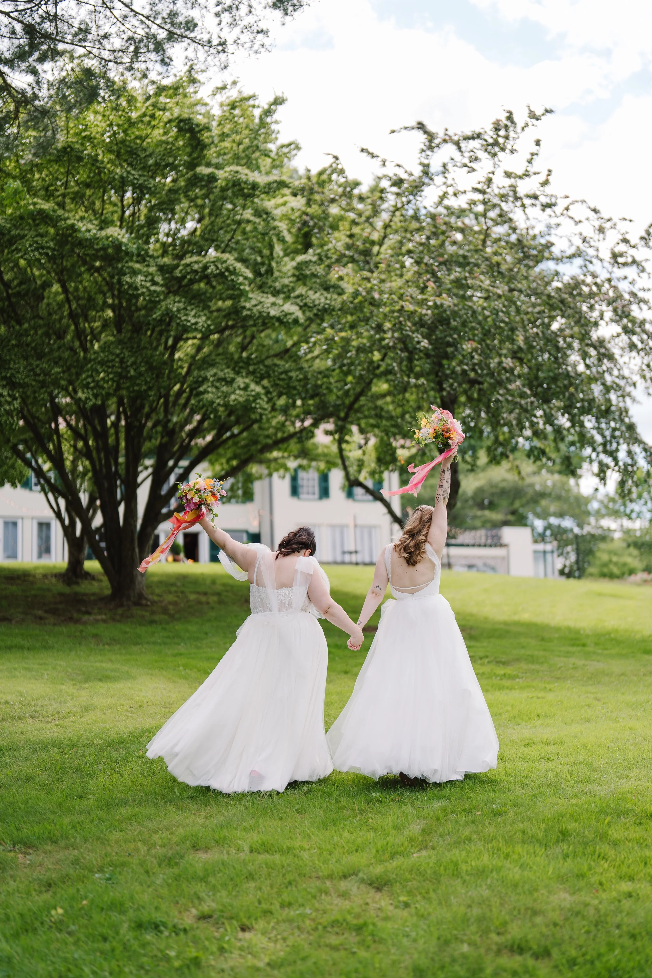 The-Willows-Villanova-Wedding-Brides-Lawn-Mansion-Peaberry-Photography
