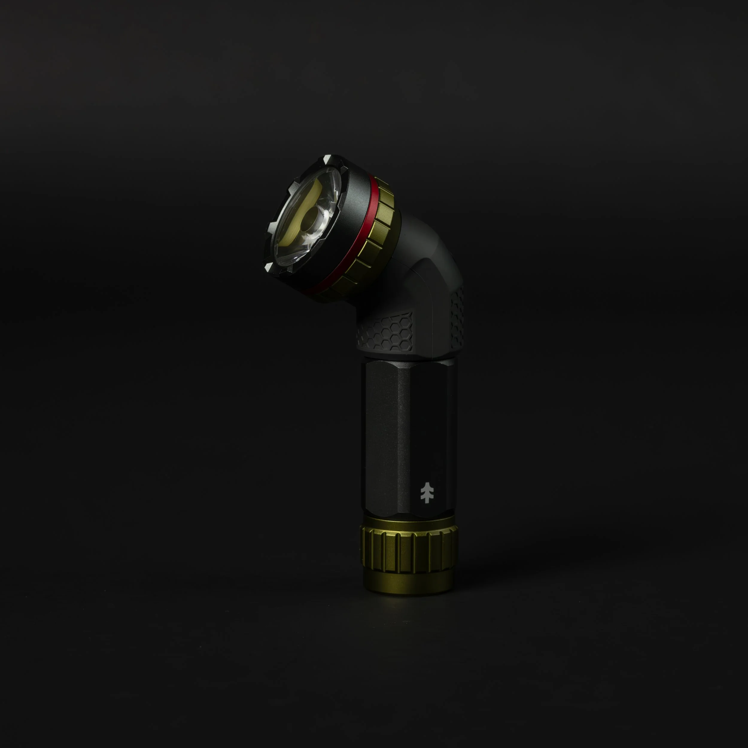 Ferne - Spotlight-07.jpg