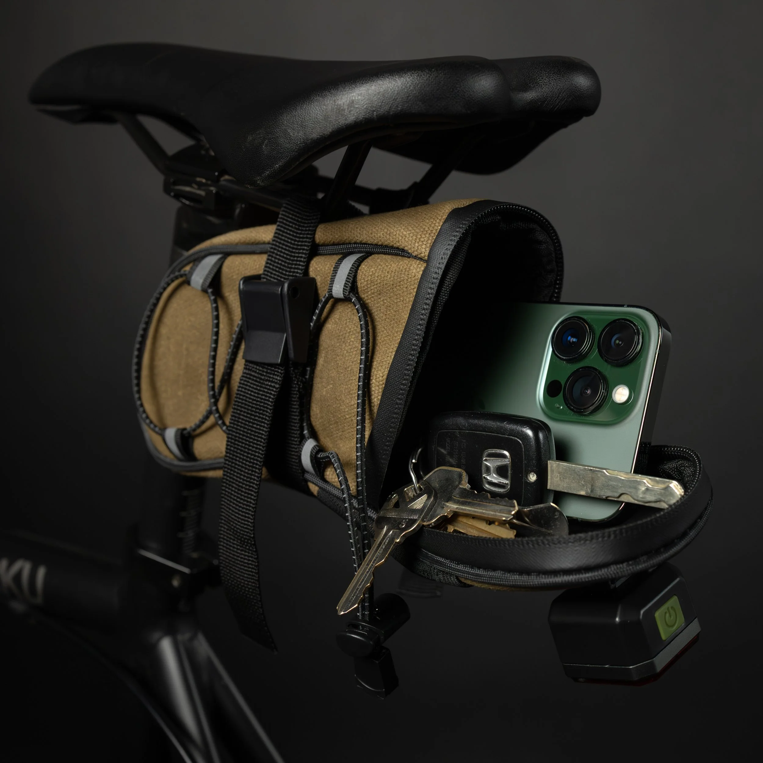 Saddlebag & Taillight - Square-5.jpg