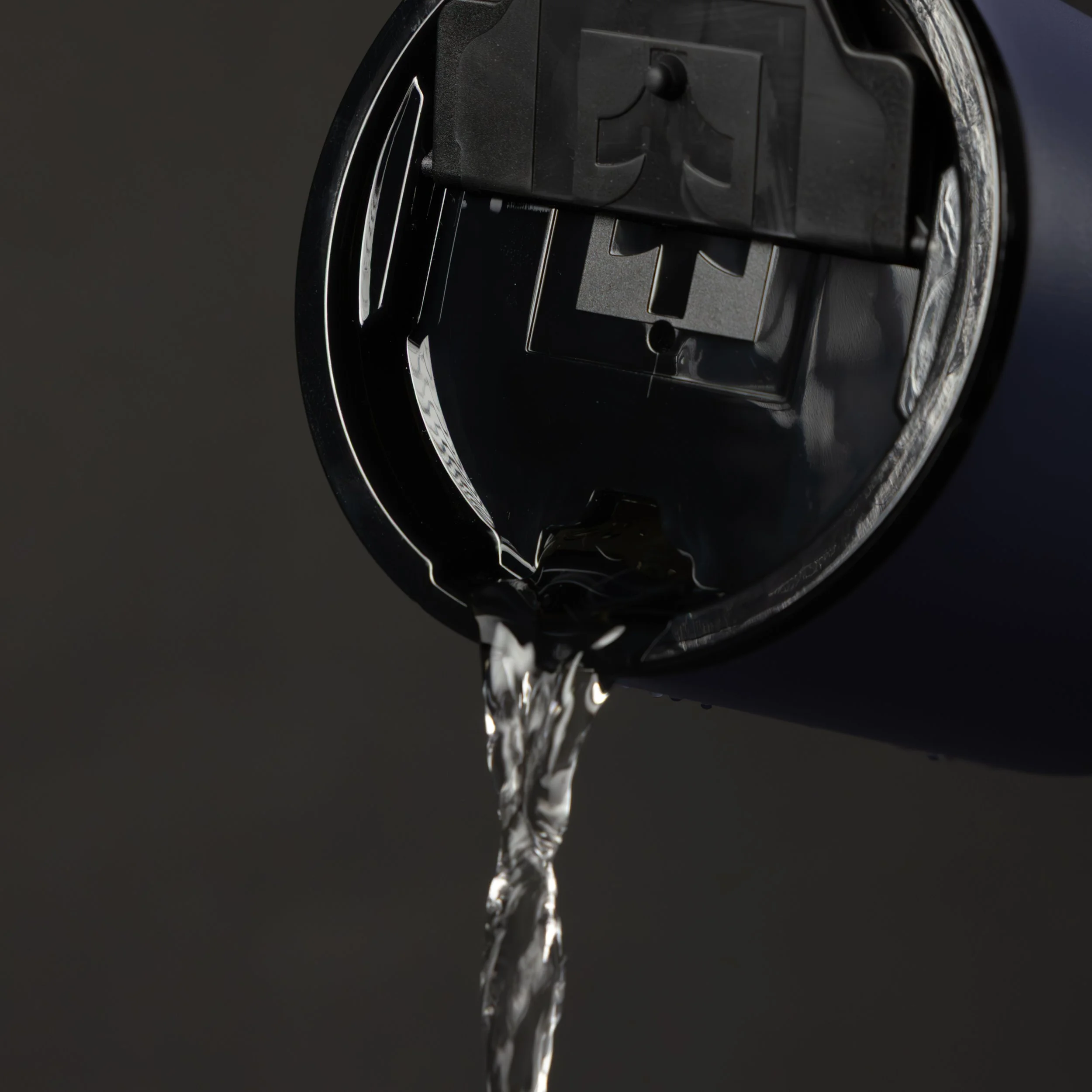 Becher W Handle Purple-4.jpg