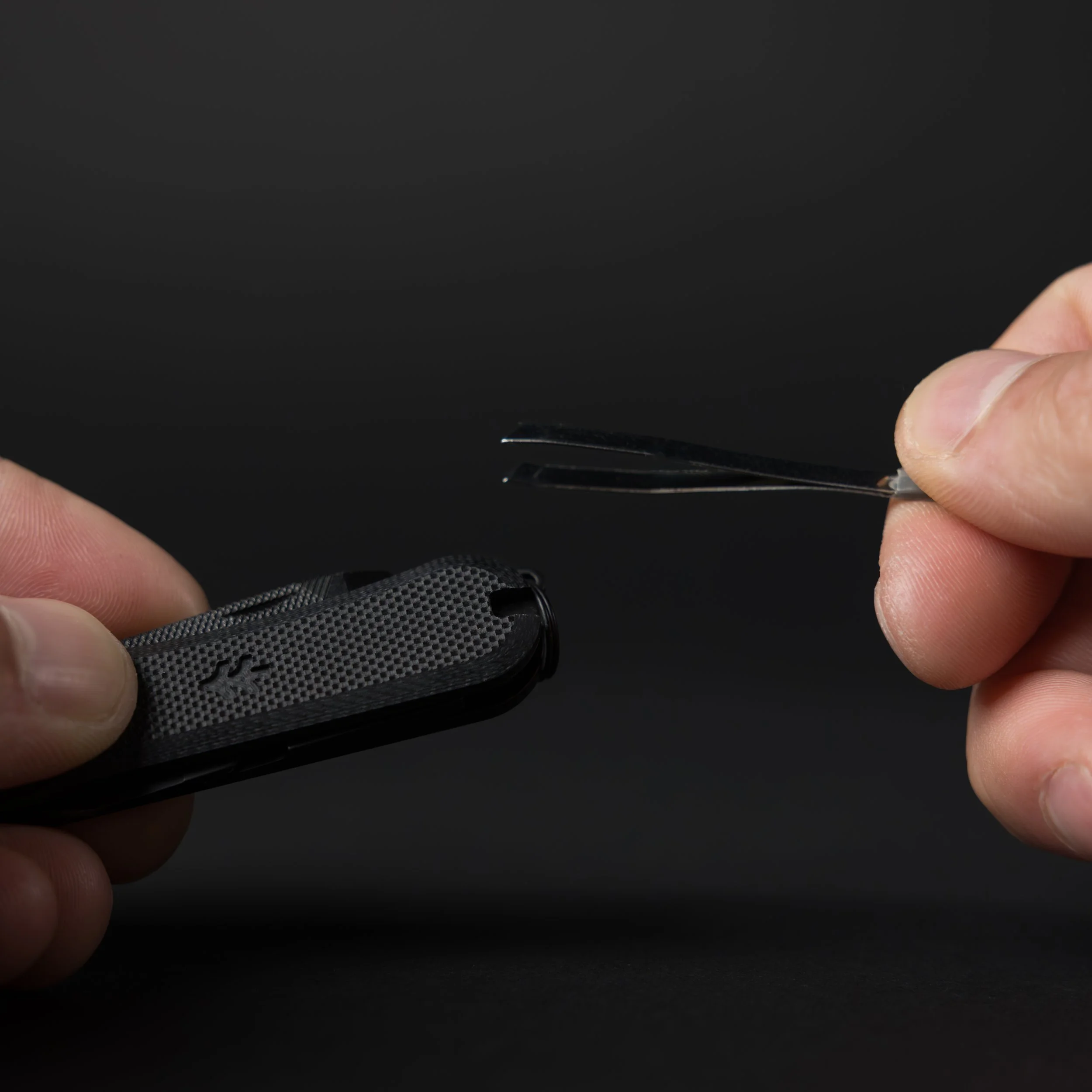 Listig - Black-4.jpg