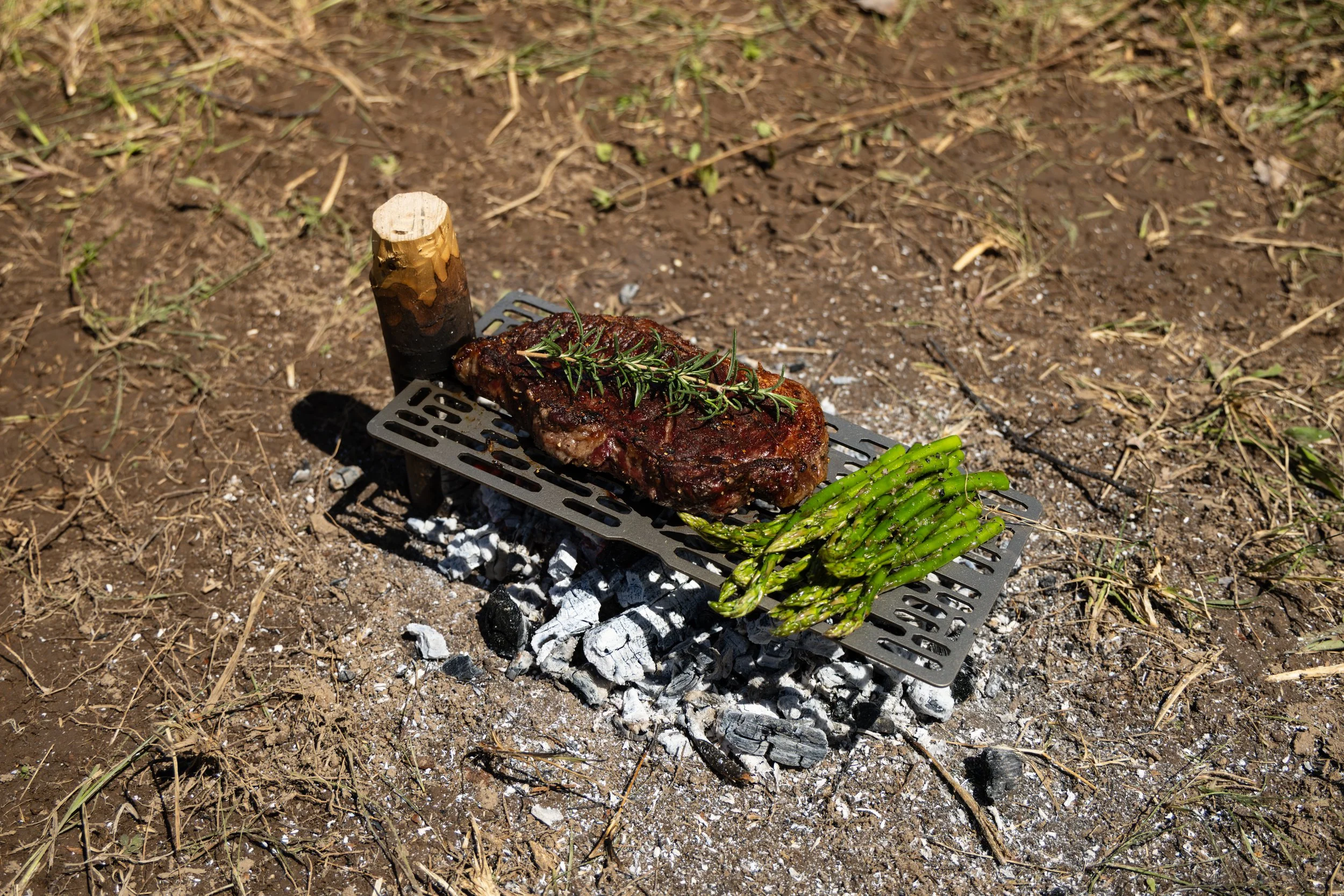 ST_Titanium Grill Grate_Packaging Photos_2025_v1-3.jpg