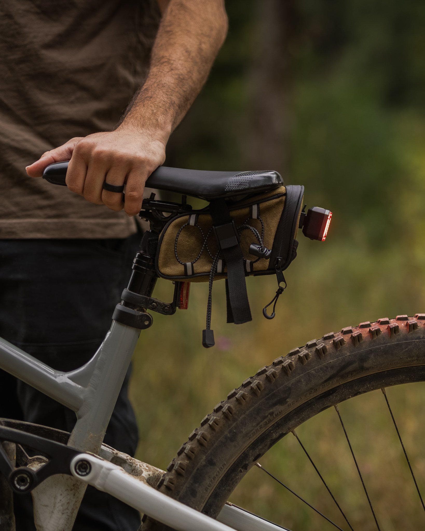 Under Saddlebag-2.jpg