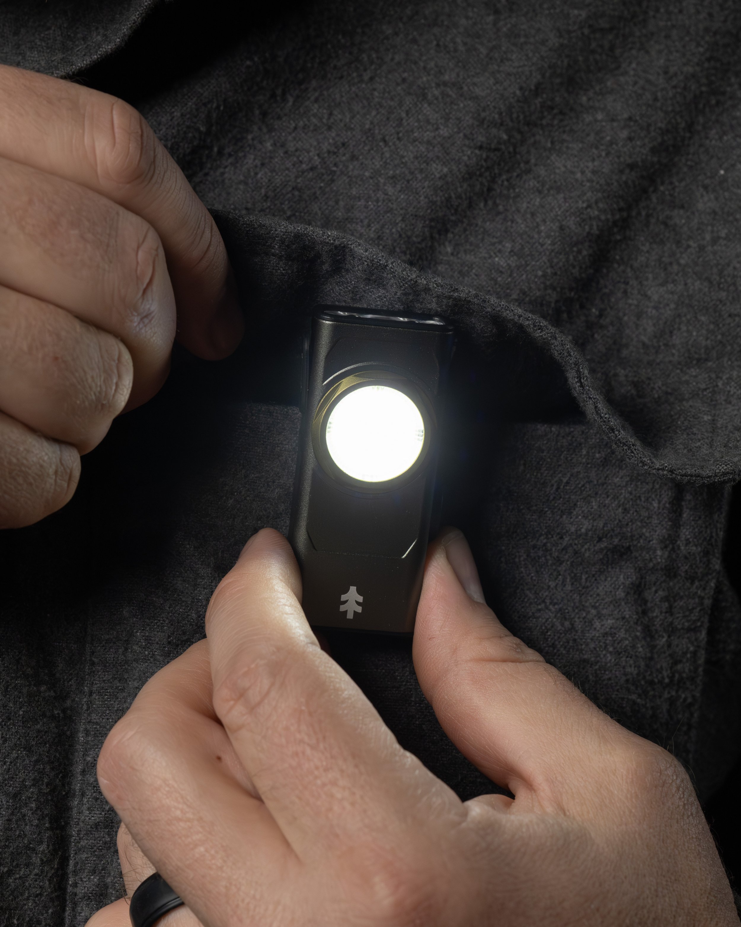 Klippicht - Black - Vertical-2.jpg