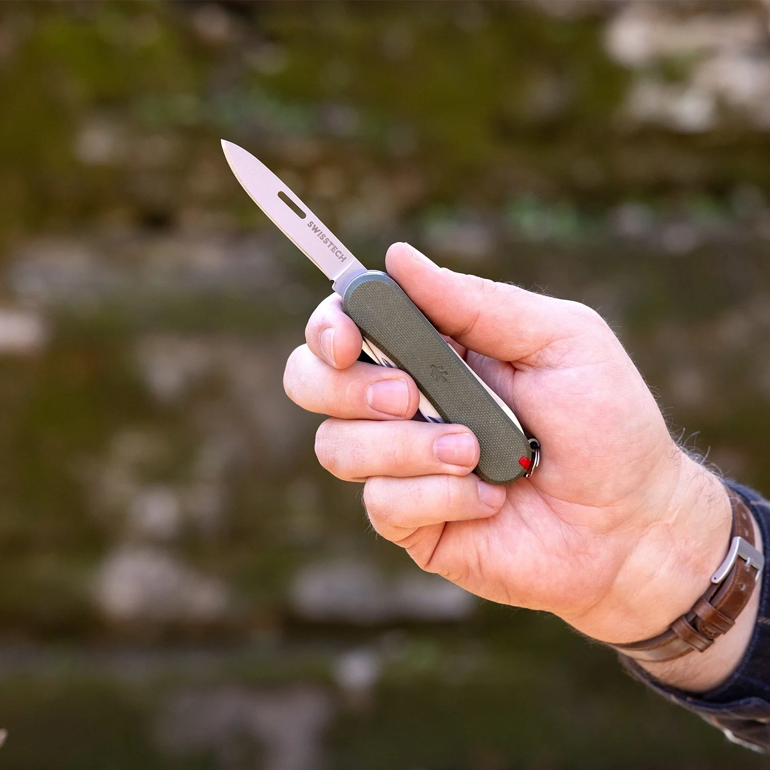 Helfen_Green_Lifestyle_PDP 1.jpg