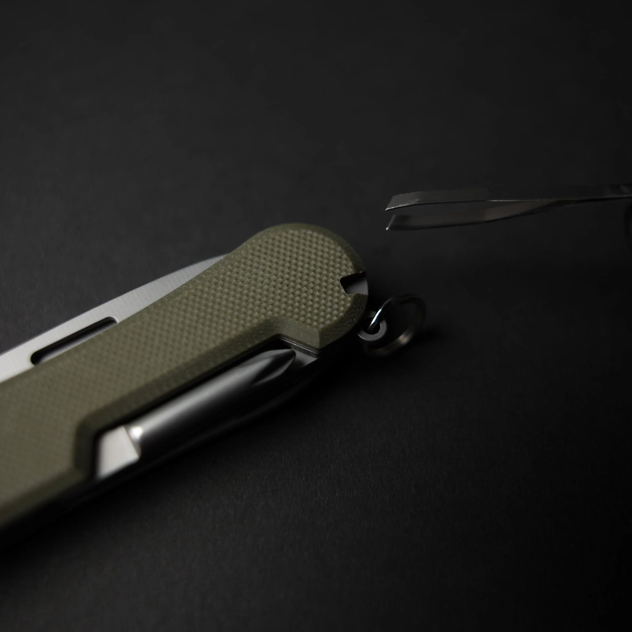 Helfen - Green_Blk Studio_1x1-3.jpg