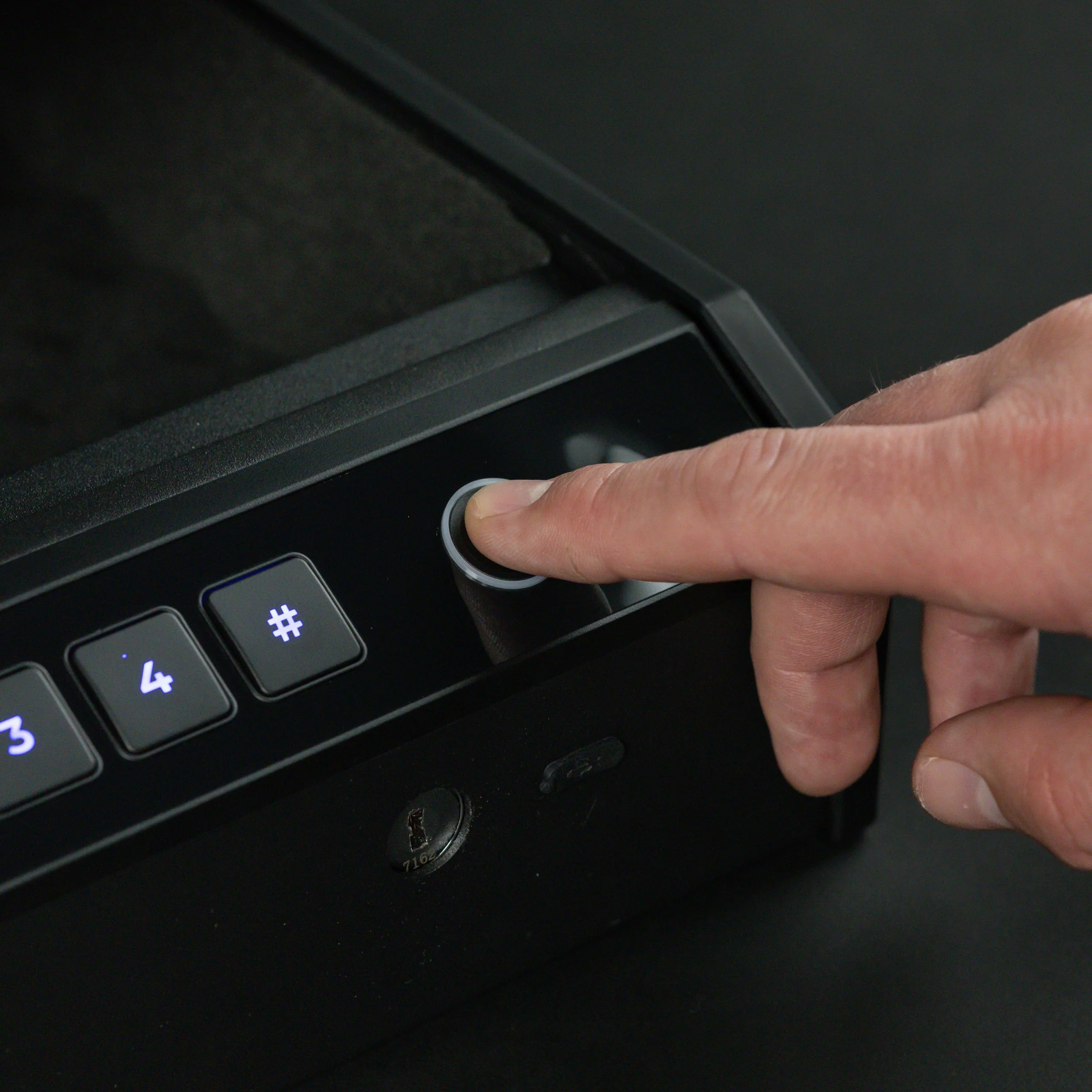 WÄCHTER 200-  Biometric Personal Safe_Blk Studio Photos-04-42.jpg