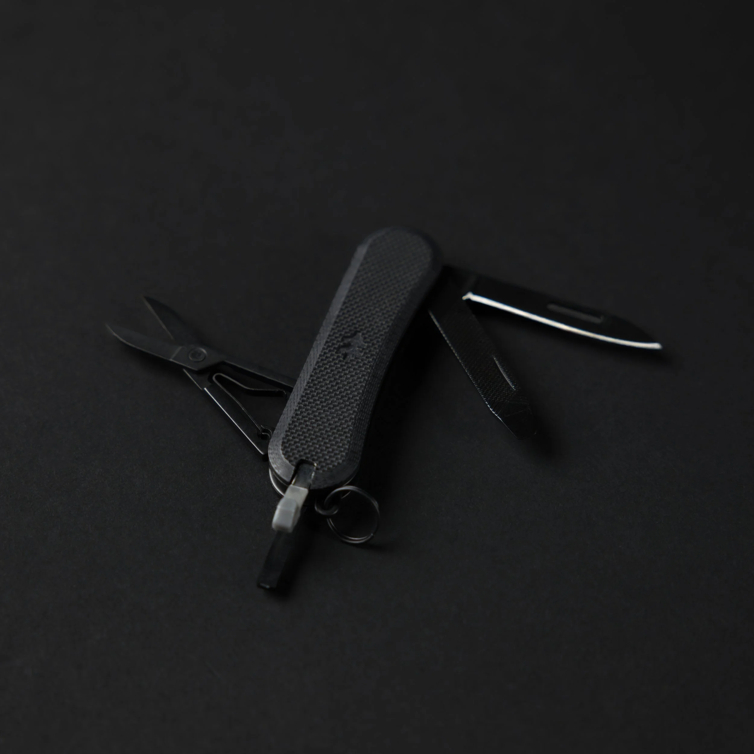 Listig - Black-6.jpg