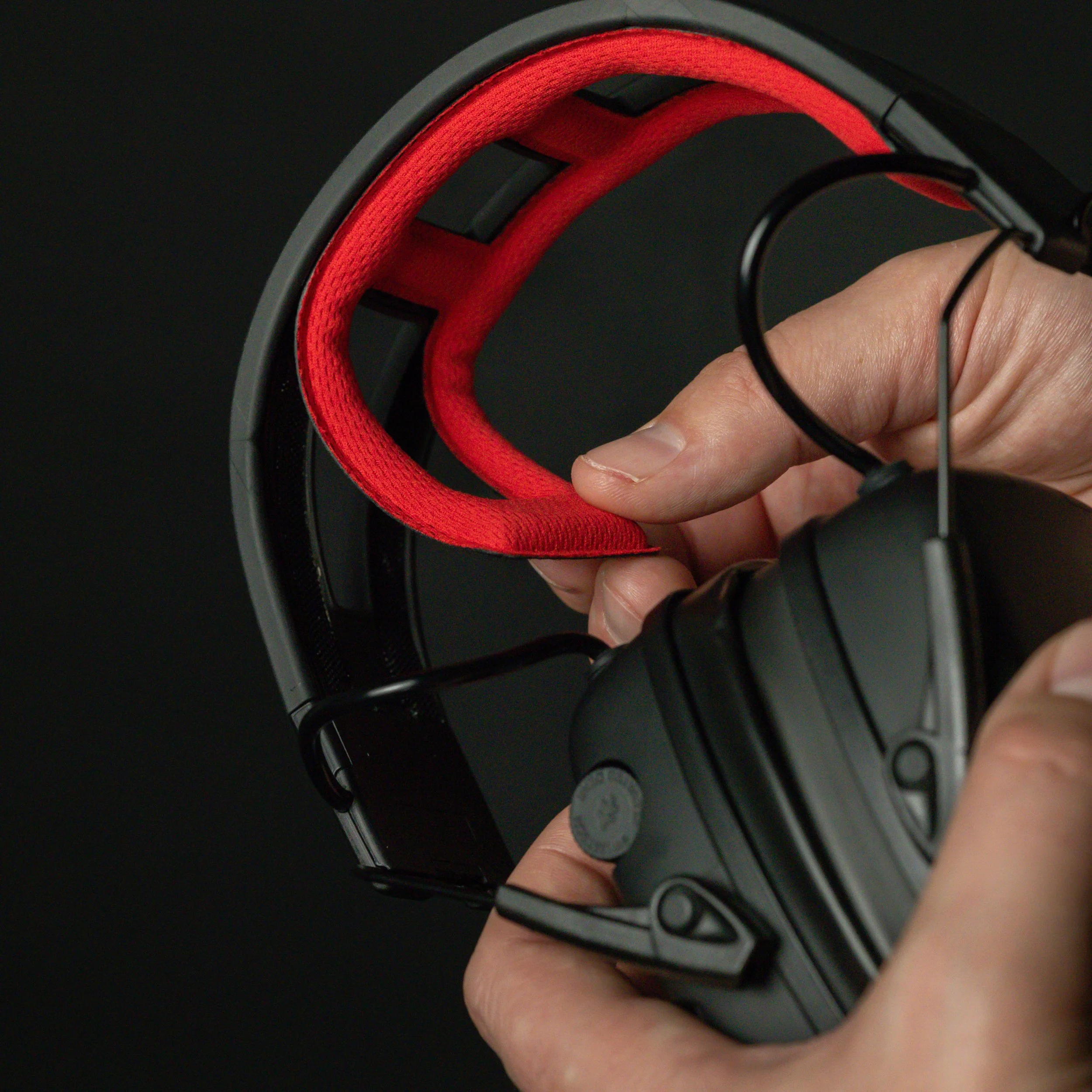 Klarheit - Hearing Protection_Blk Studio Photos-13-134.jpg