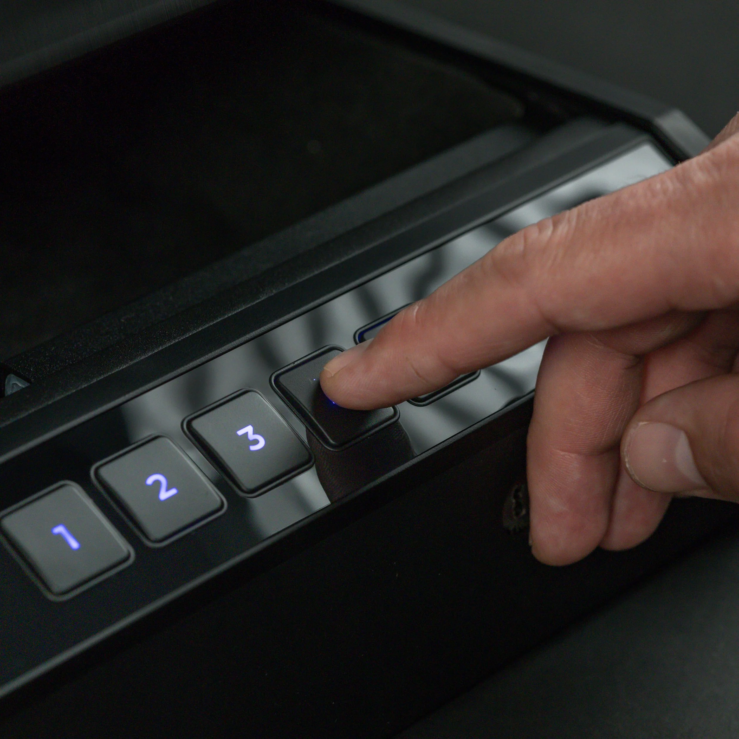 WÄCHTER 200-  Biometric Personal Safe_Blk Studio Photos-11-57.jpg