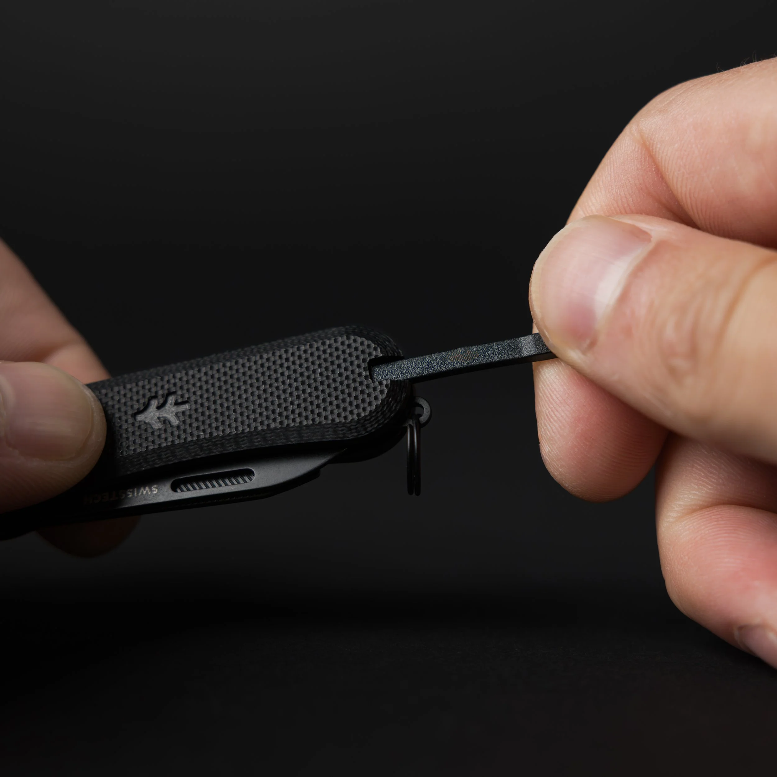 Listig - Black-3.jpg