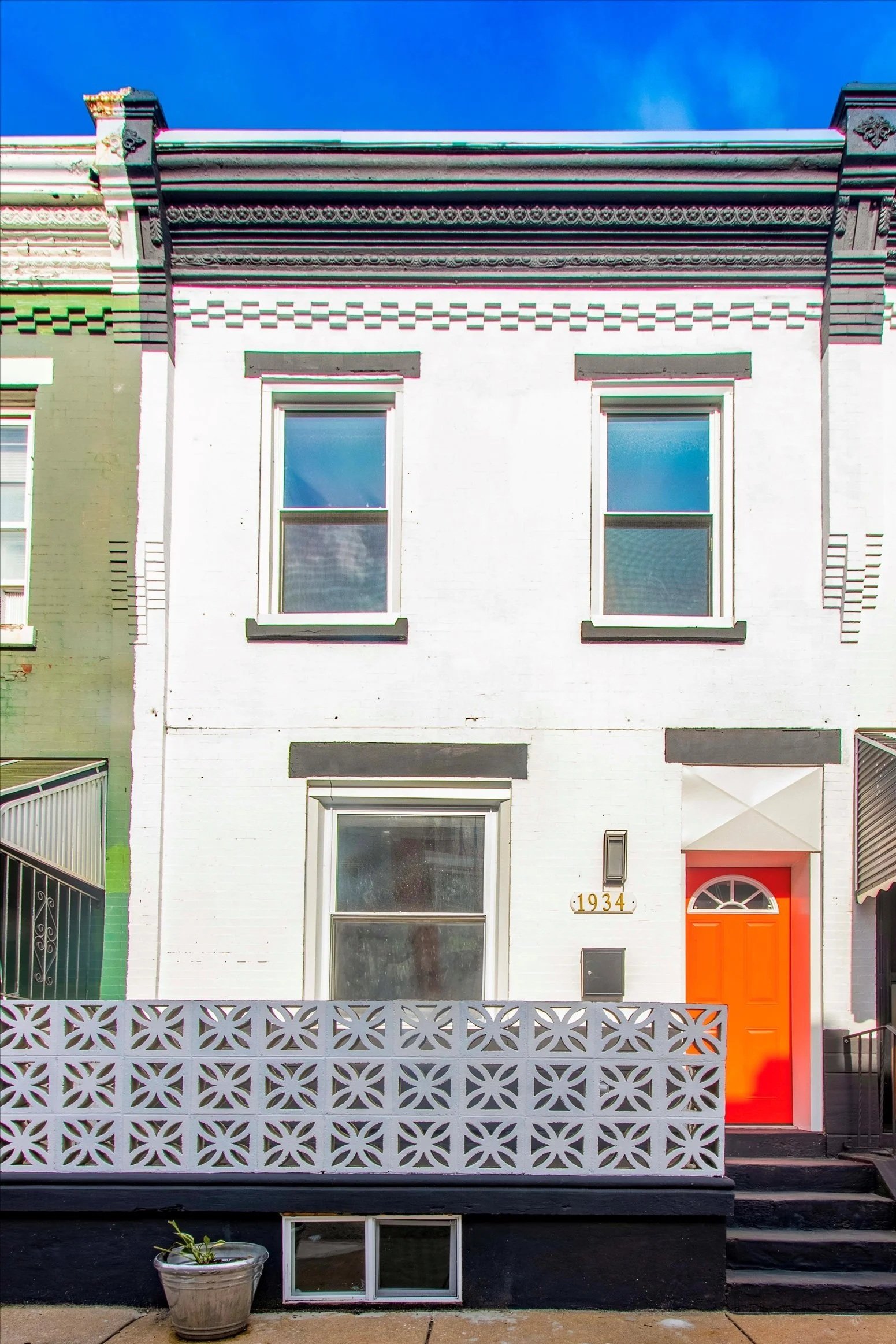 1934 N Patton Street