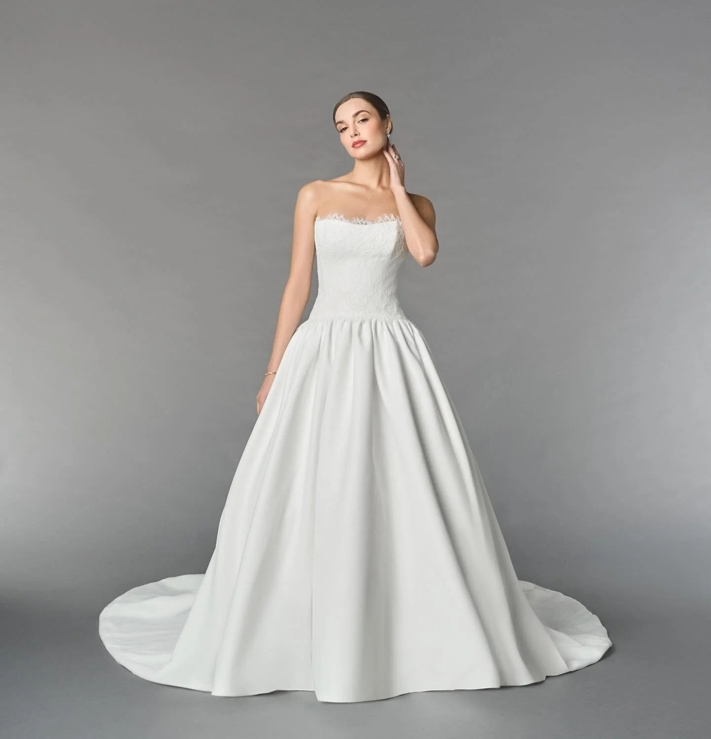 Drop waist drama 👰&zwj;♀️ This gorgeous satin ballgown features an inverted drop waist adorned with corded Alencon lace.

She is a must try on!

#weddingown #dropwaist #satin #bridalboutique #ballgown
