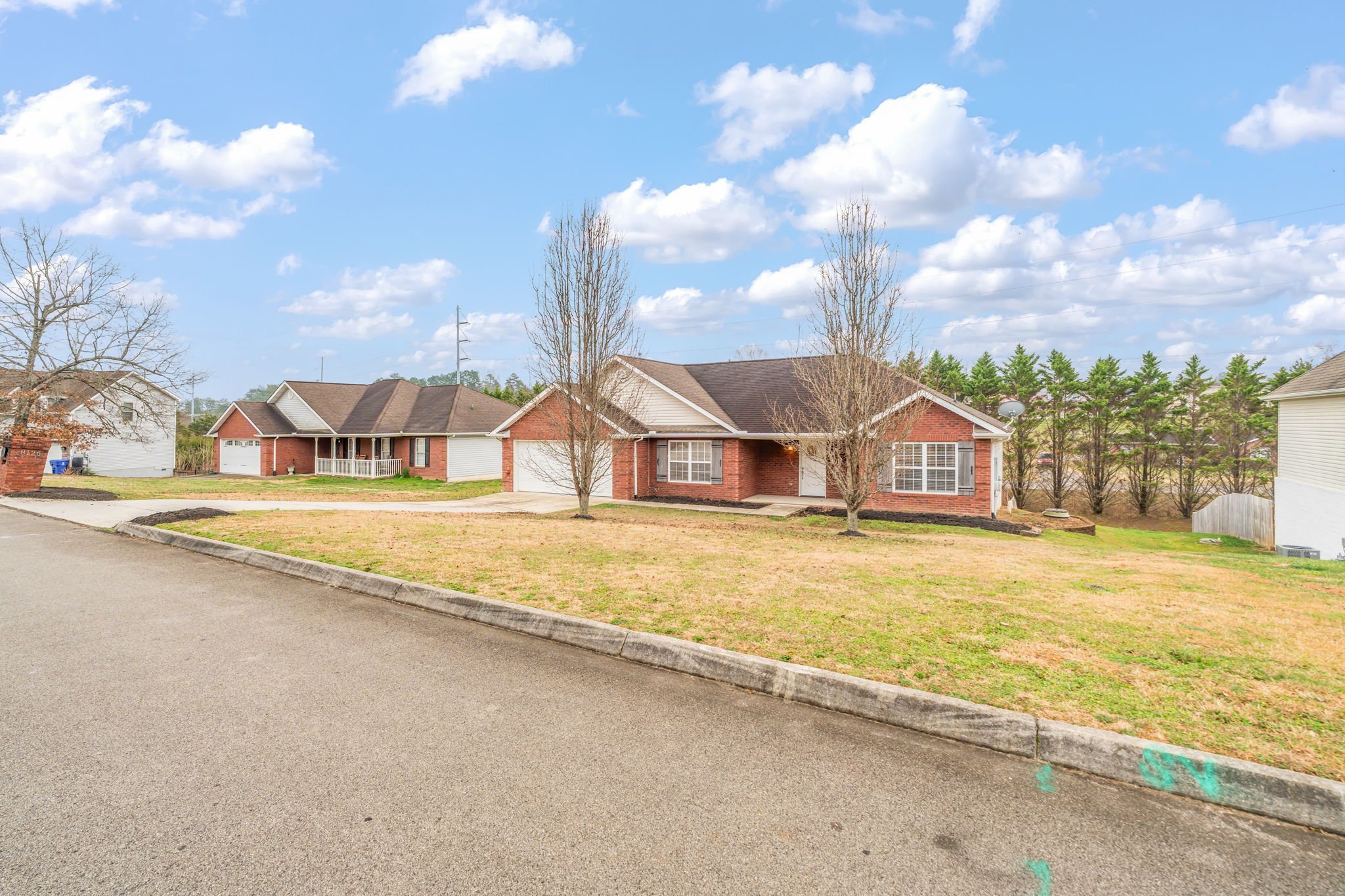 3-web-or-mls-8126 Broken Rock Lane-4.jpg