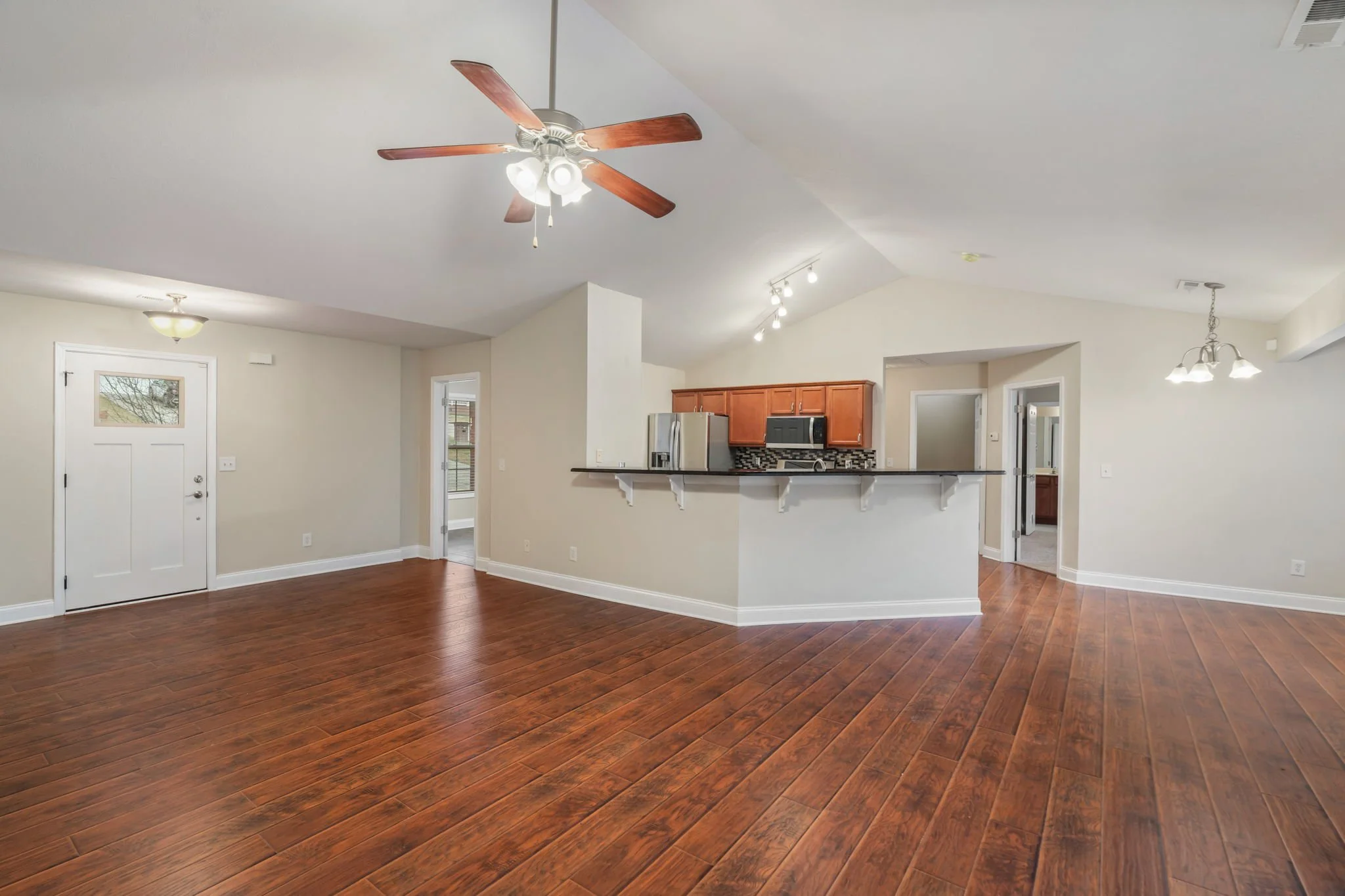 10-web-or-mls-8126 Broken Rock Lane-11.jpg