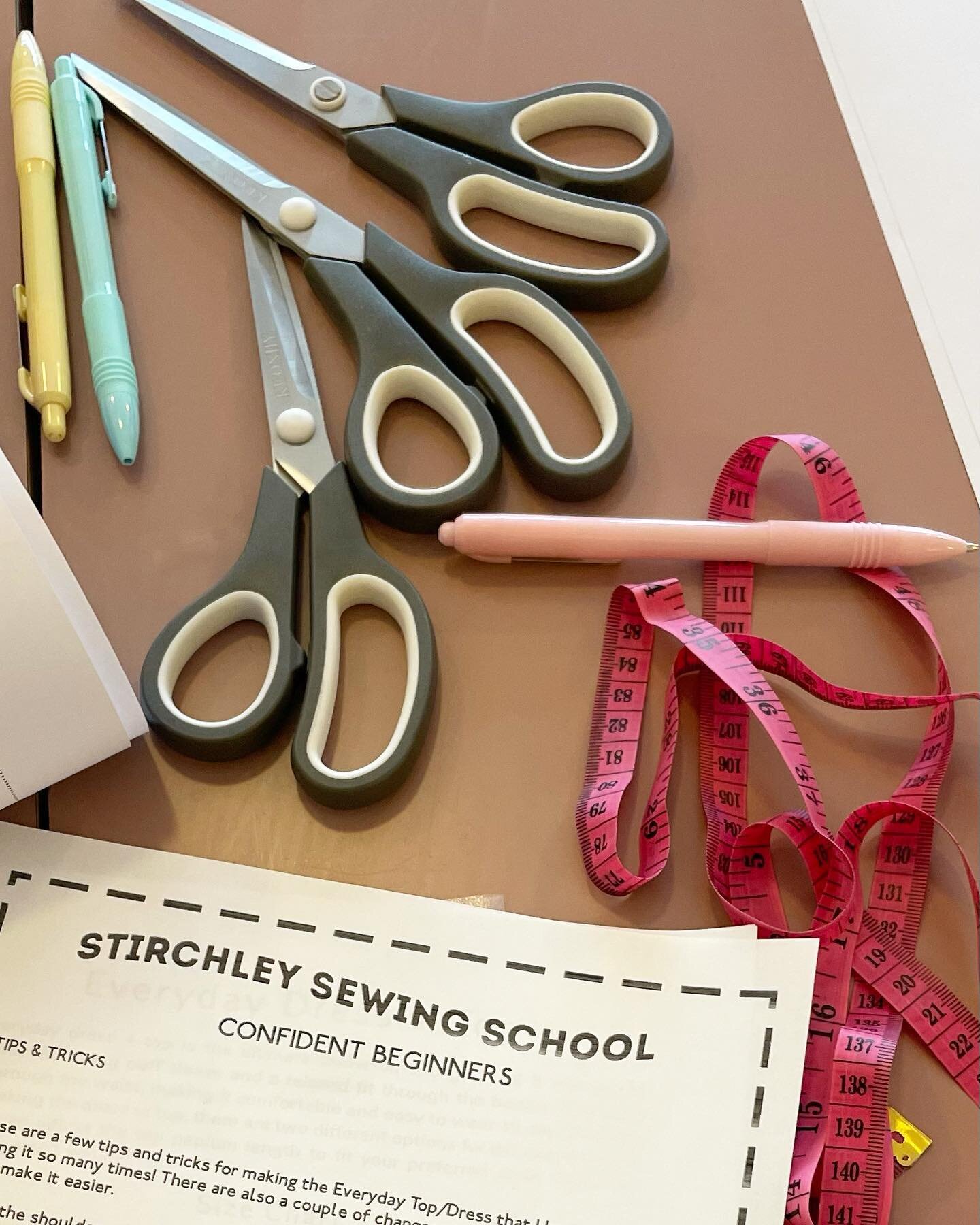Last night was Stirchley Sewing Schools first class and it was LOVELY. What an amazing group of people excited to learn sewing and dressmaking. It was the perfect start to this new venture! I can't wait for the next lot of classes and have so many id