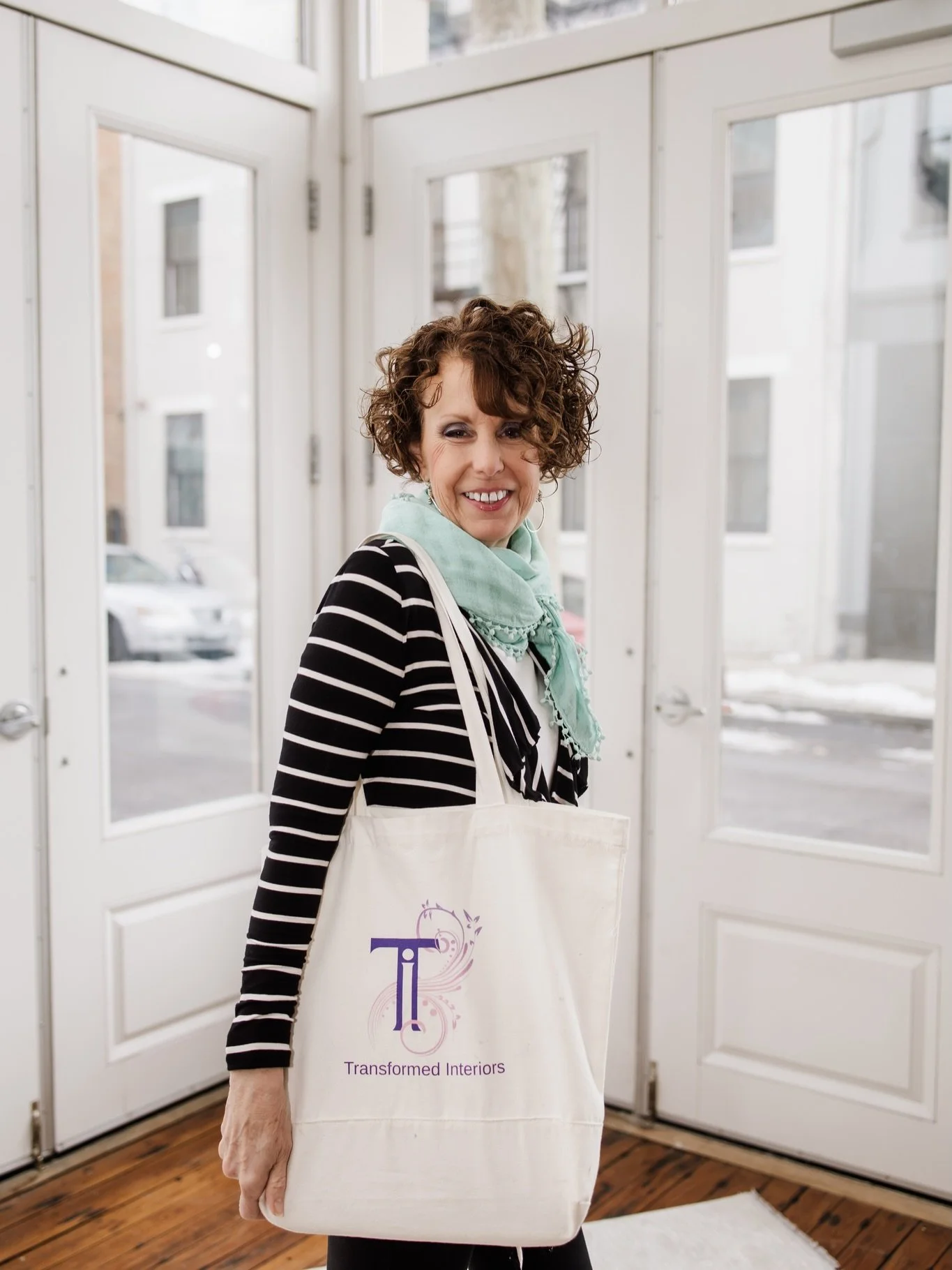 Design isn&rsquo;t just what you see.
It&rsquo;s how you feel every single day in your home.

A well-designed space should make your life easier, lighter, and more joyful.

Because when design is done well, it doesn&rsquo;t just create a beautiful ro