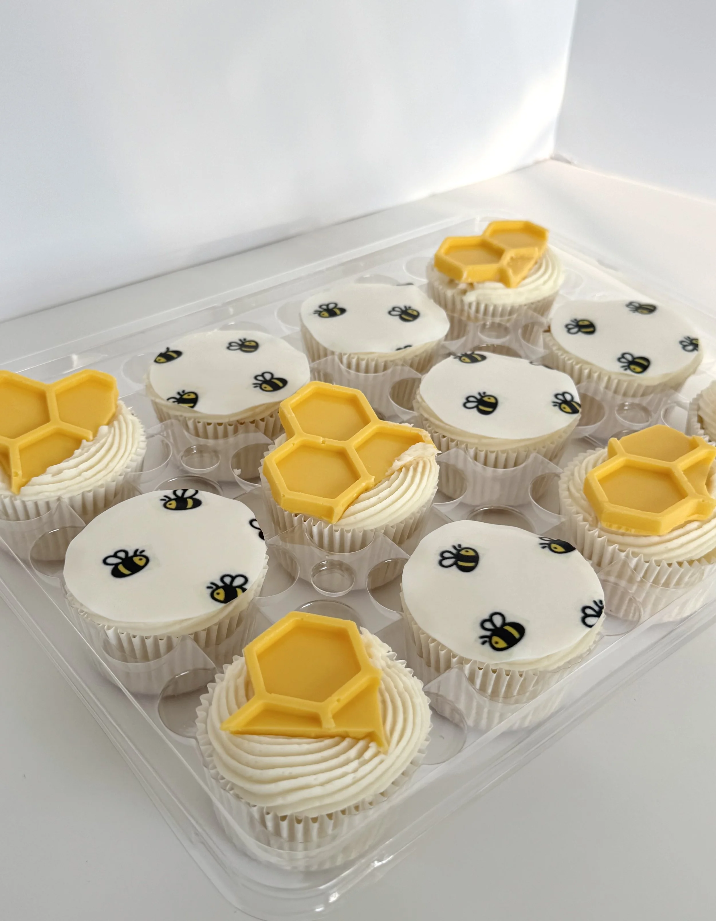 bumble bee cupcakes.jpeg